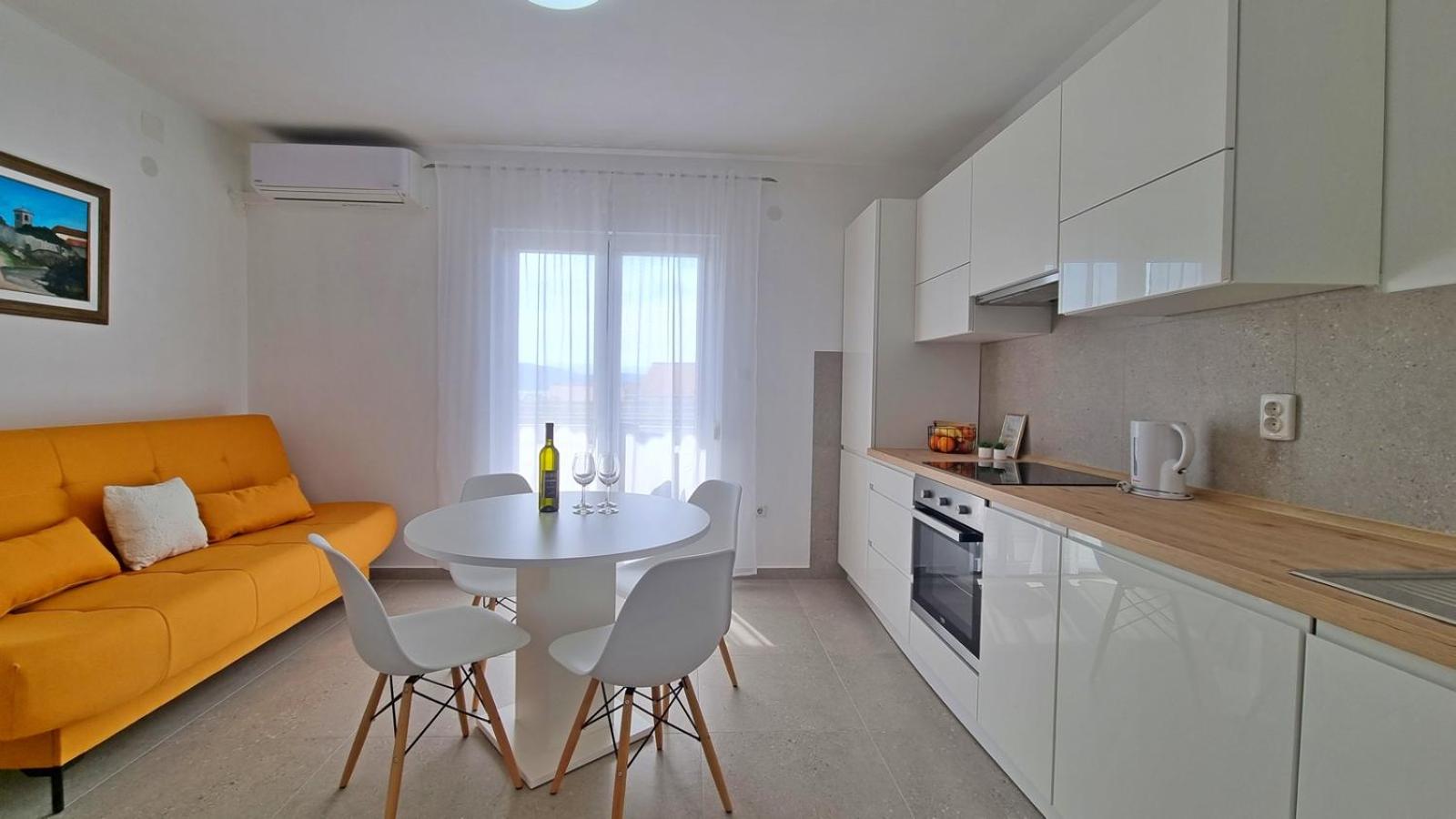 Two-Bedroom Apartment - Photo 21