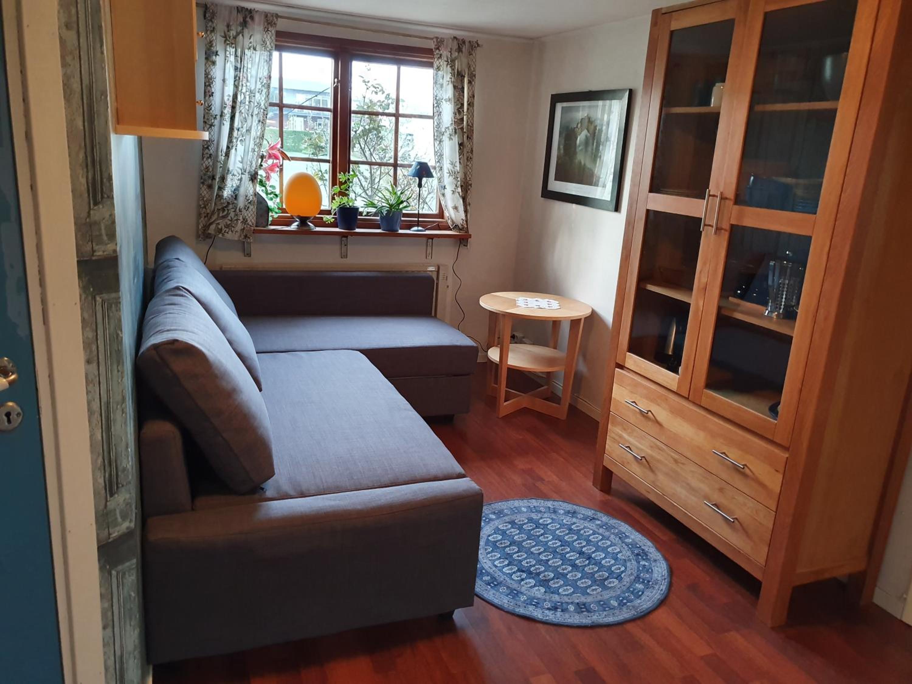 One-Bedroom Apartment - Photo 8