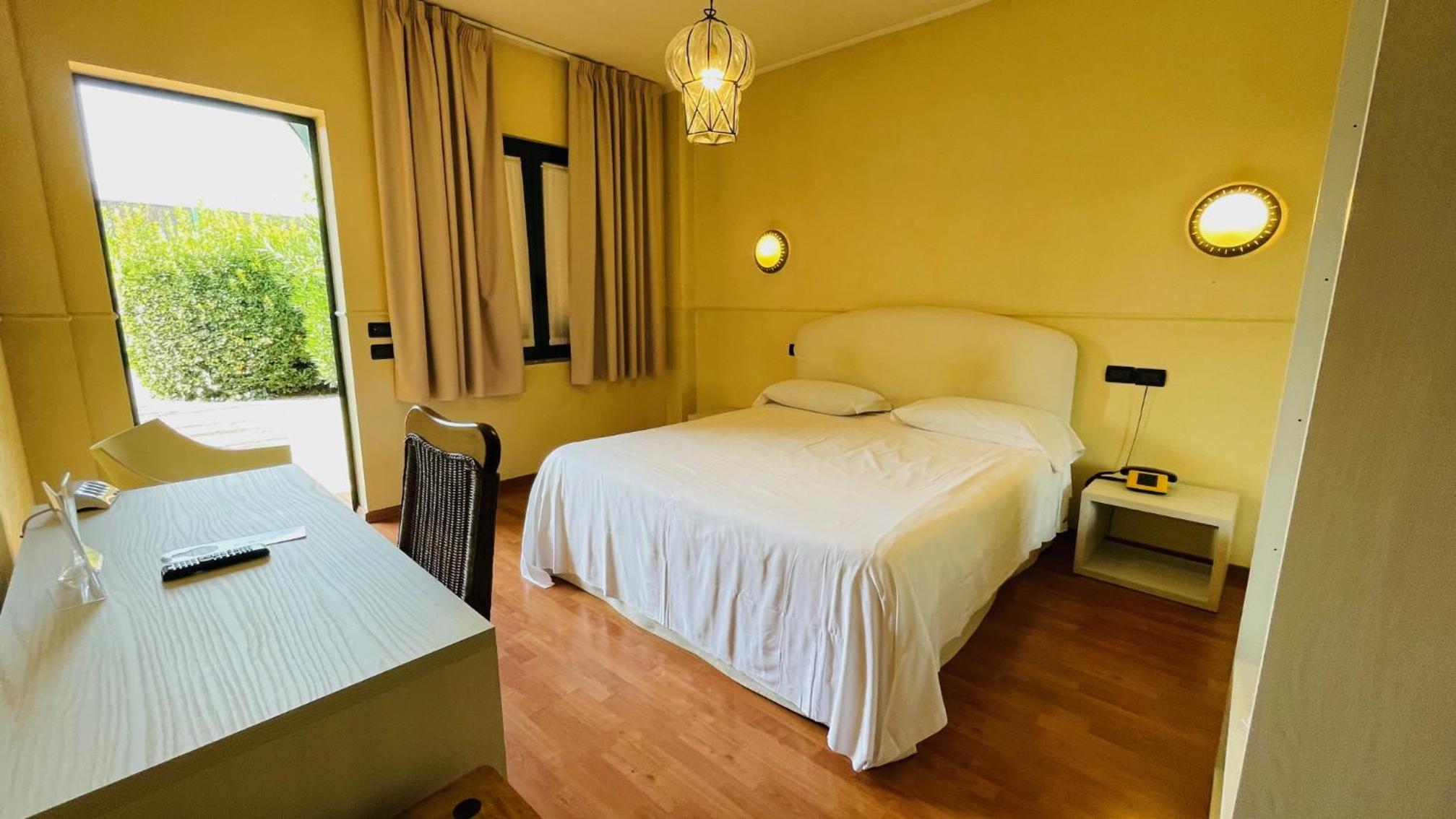 Superior Double Room - Photo 6