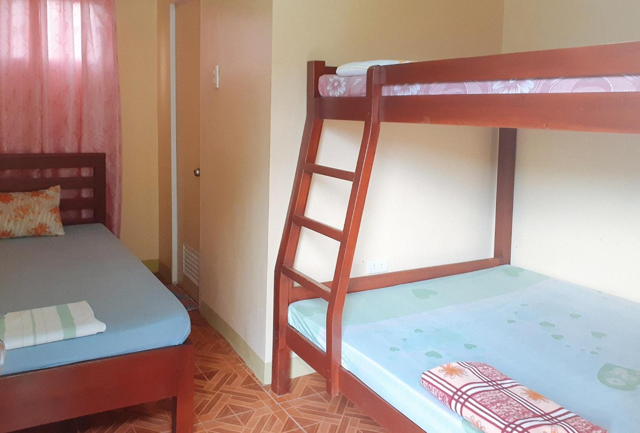 Family Room - Photo 8