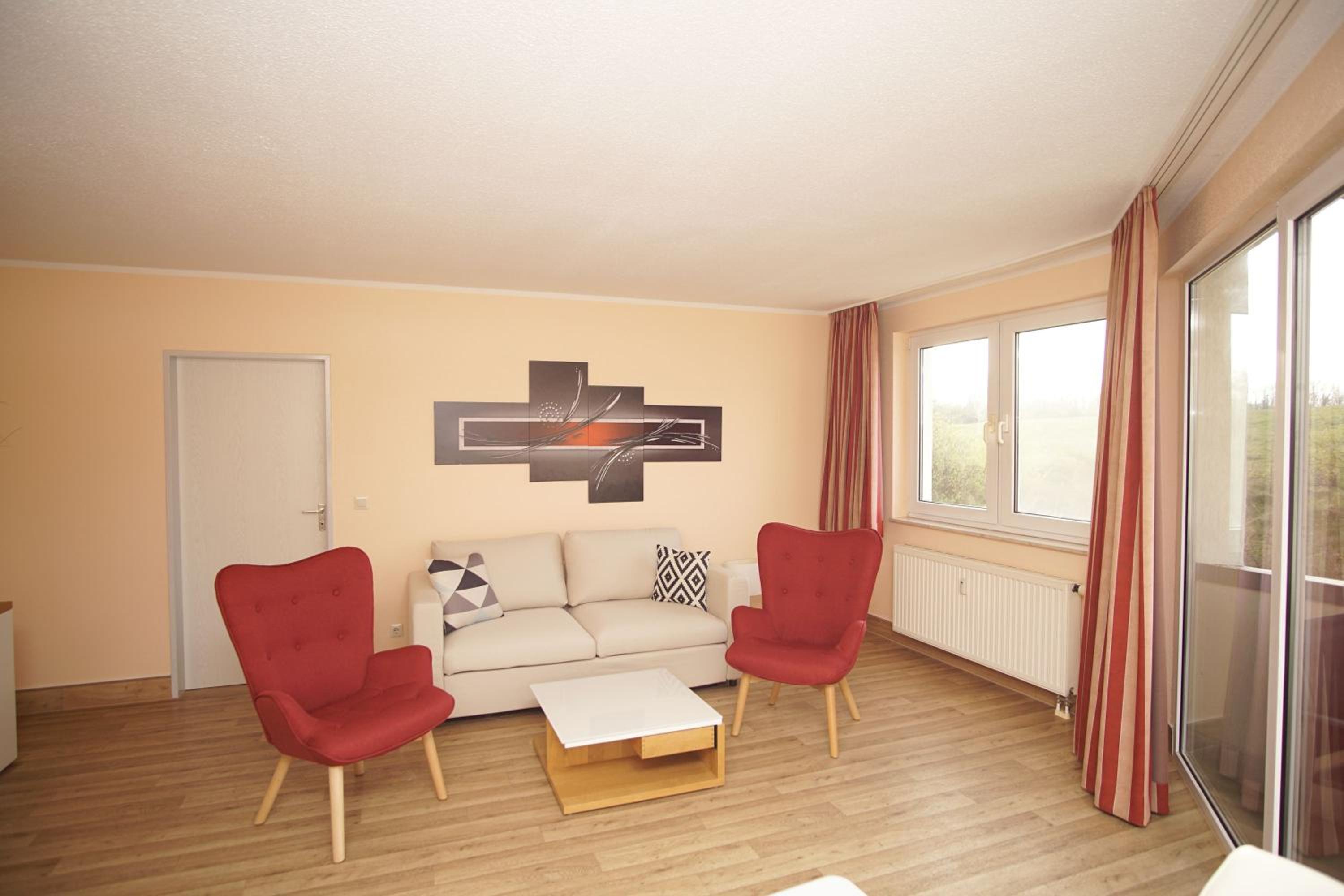 Apartment with Balcony photo 1