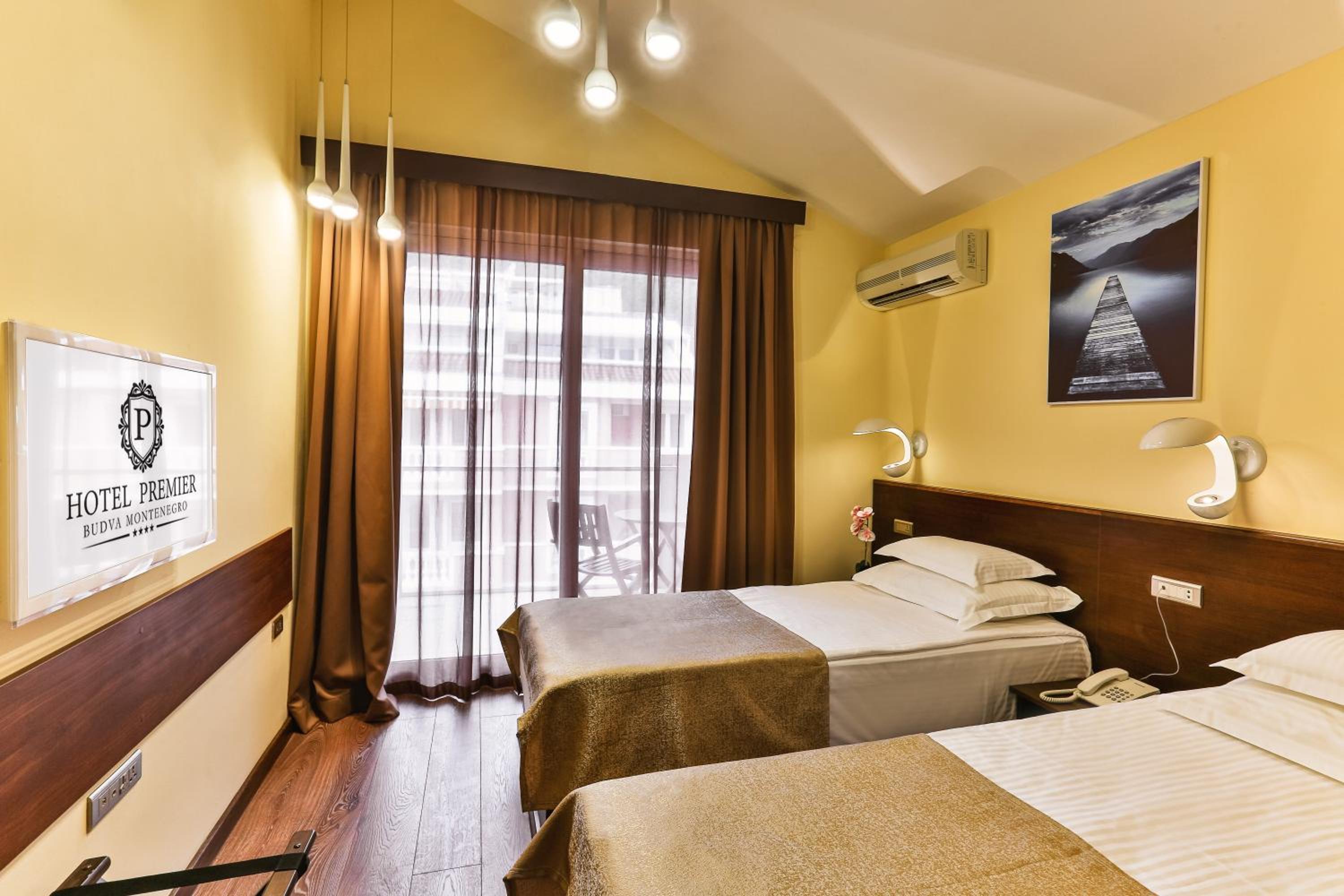 Standard Twin Room photo 1