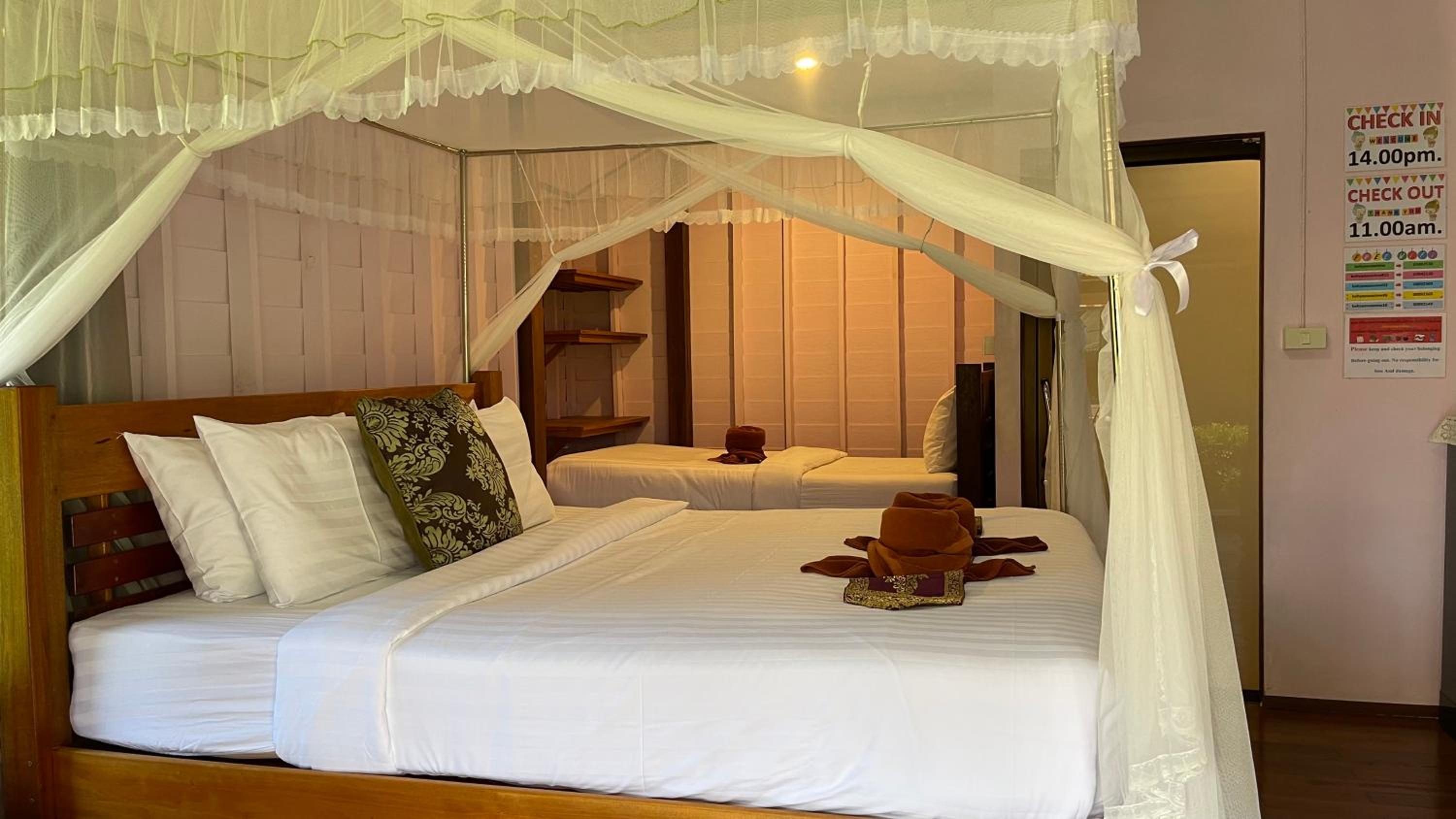 Basic Triple Room
