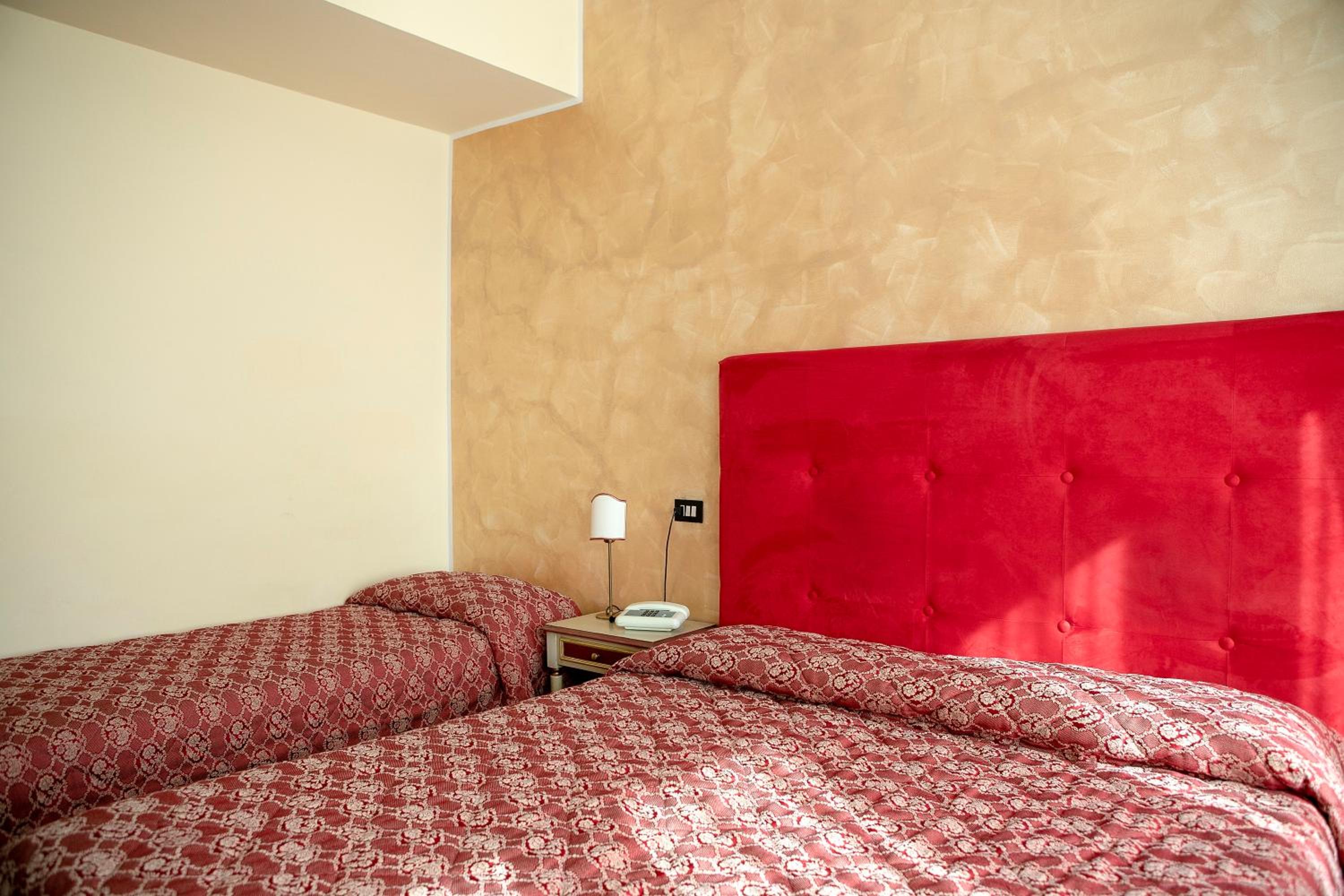Standard Quadruple Room photo 3