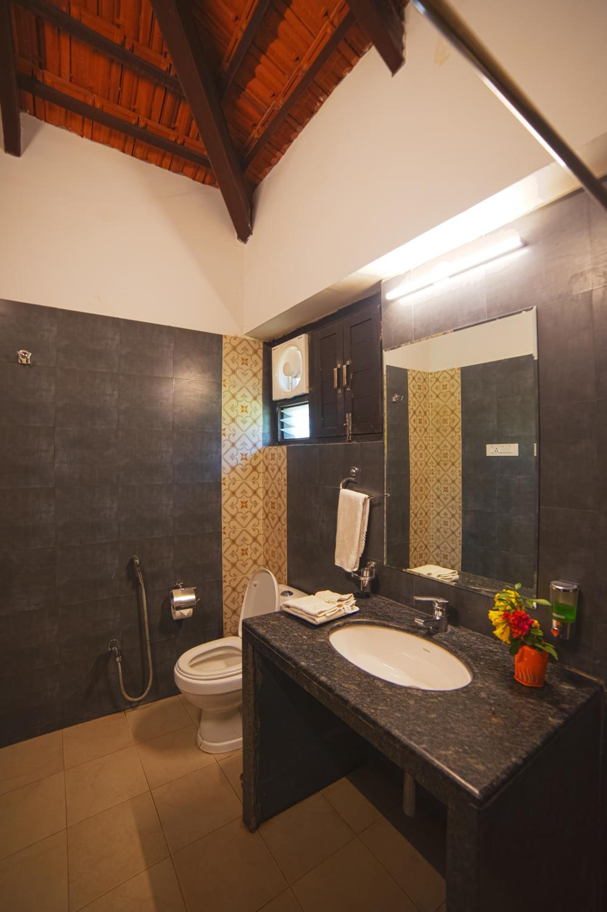 Mud Villa Room - Photo 6
