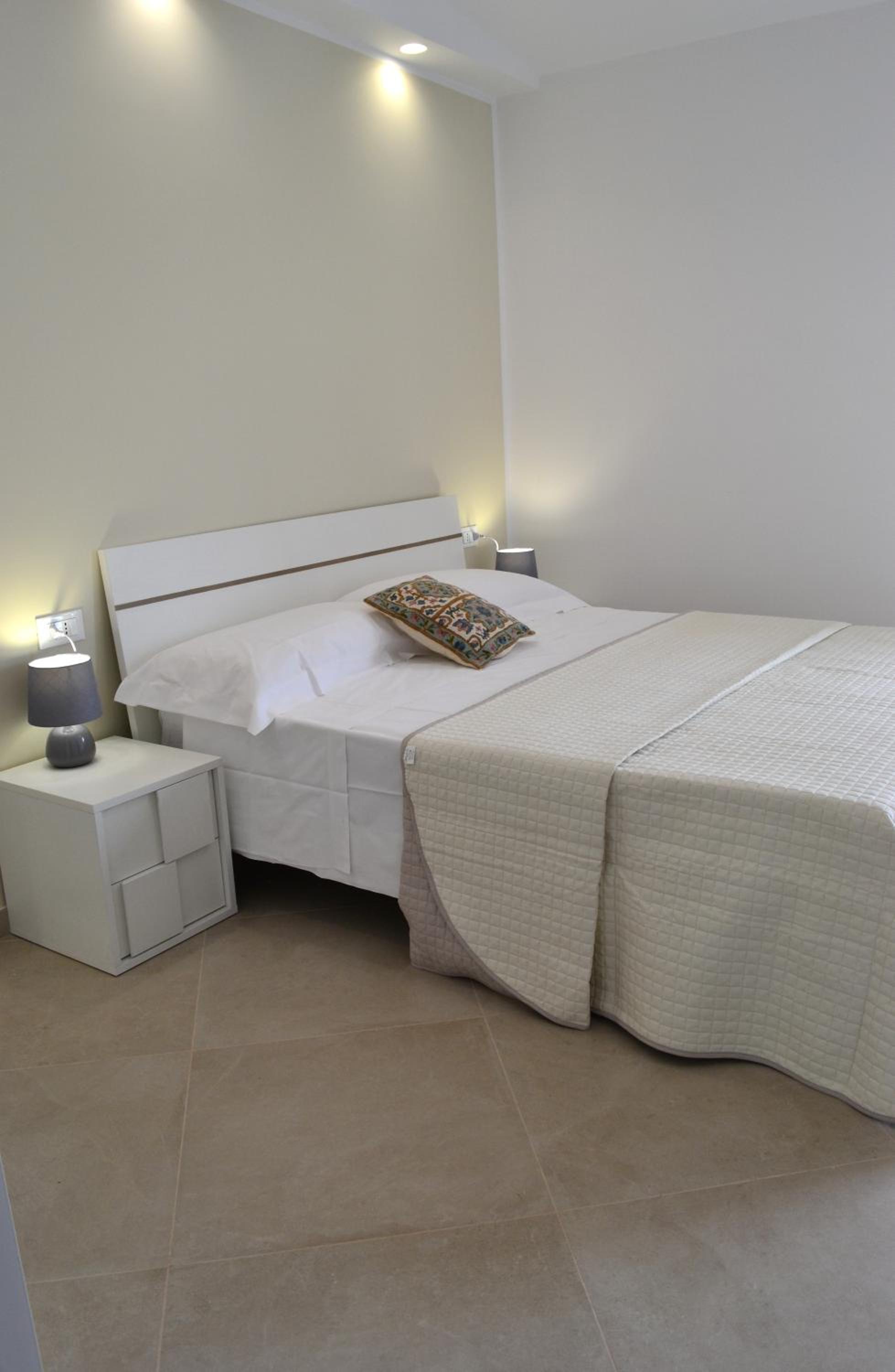 Double Room with Balcony photo 2