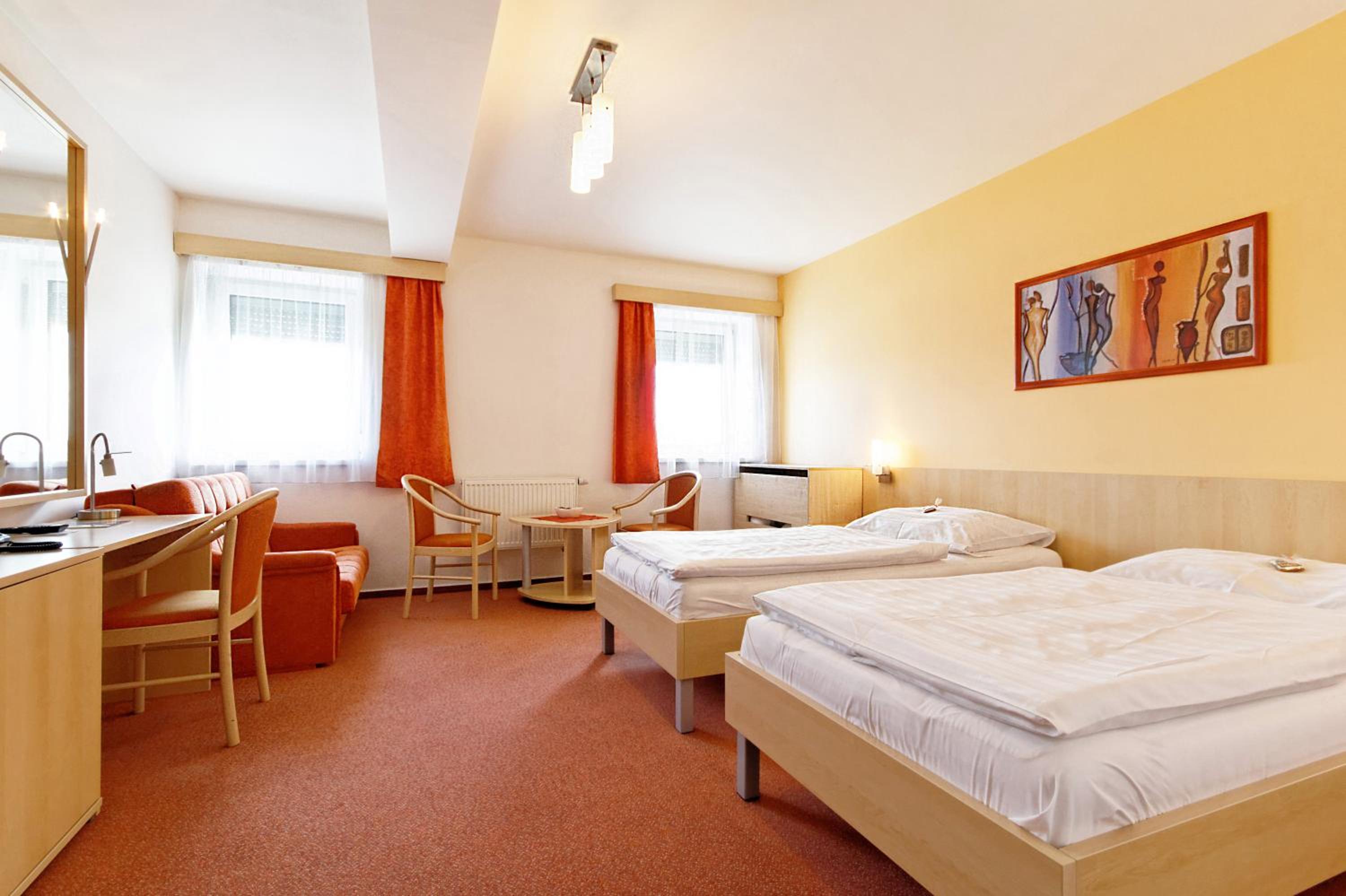Triple Room photo 2