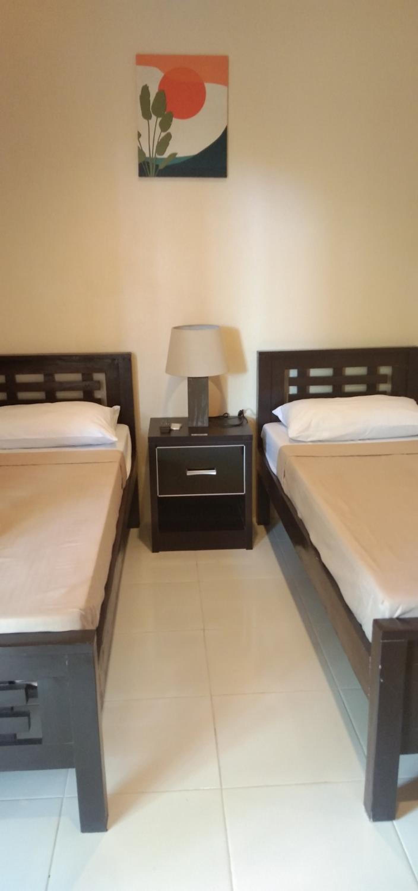 Standard Twin Room - Photo 3