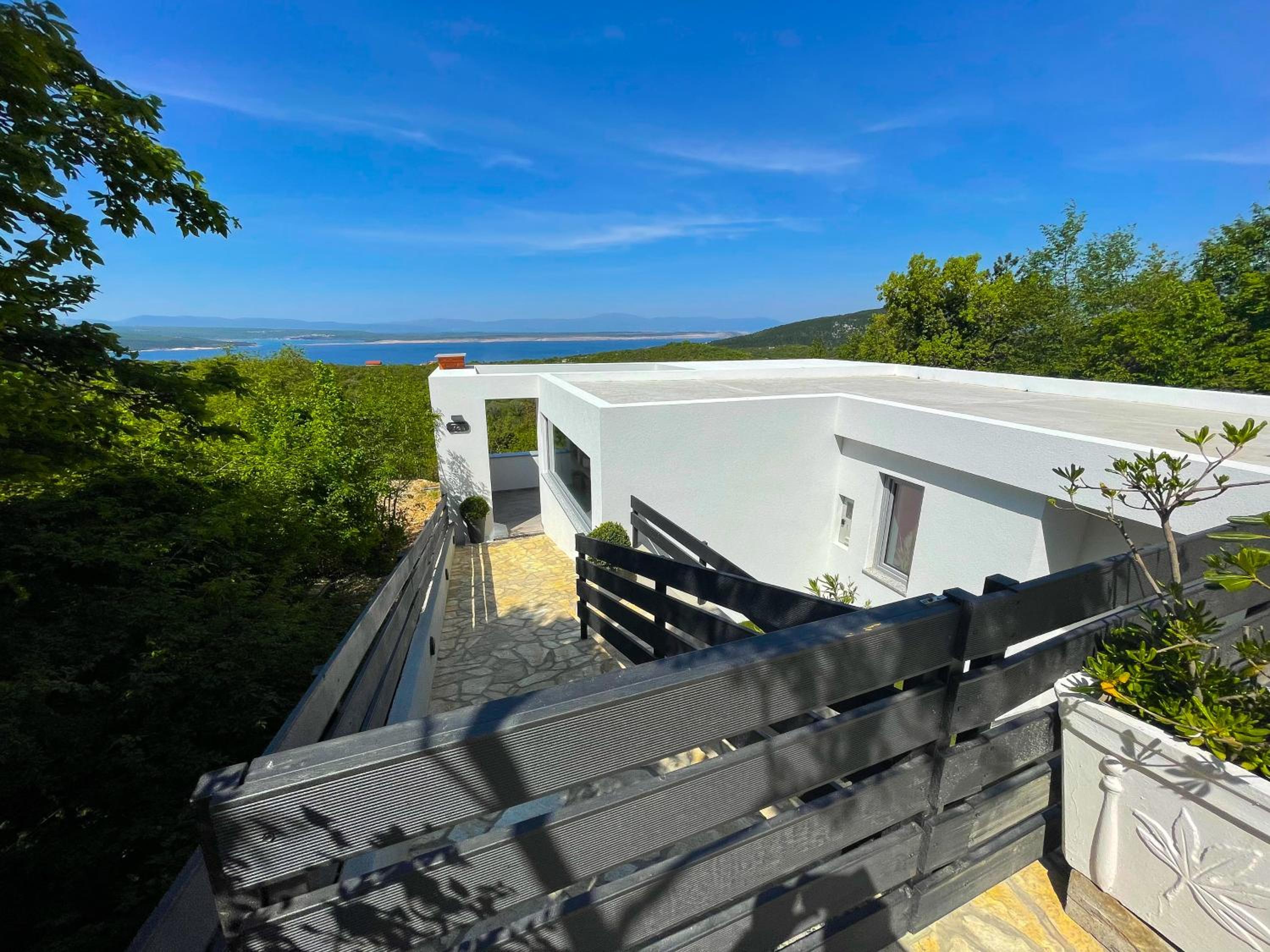 Villa with Sea View - Photo 12