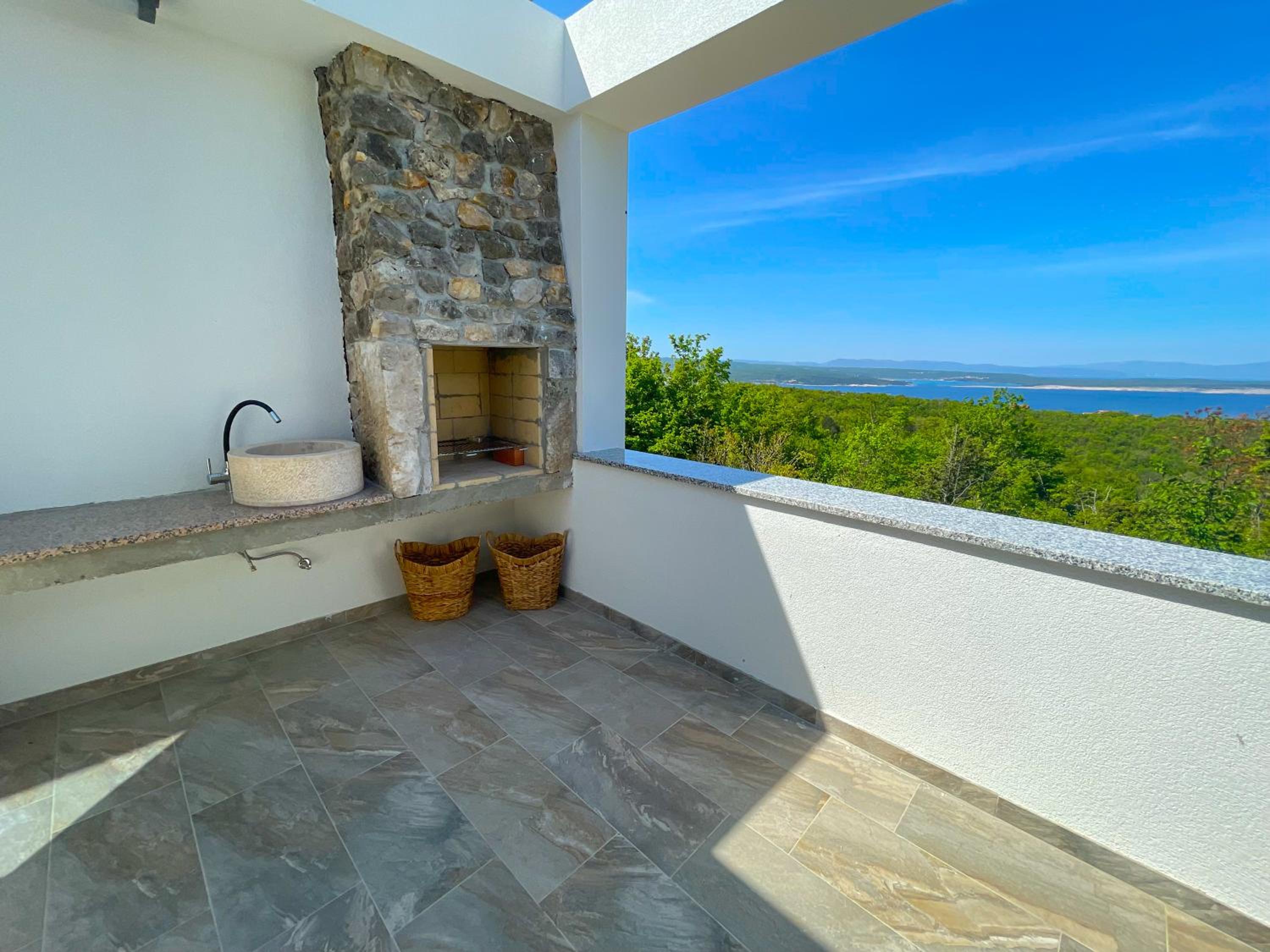 Villa with Sea View - Photo 20