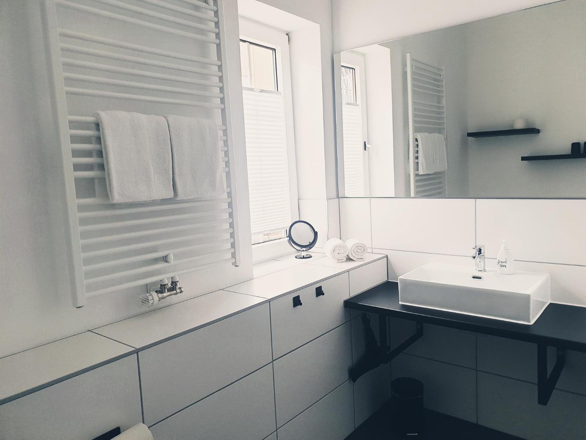 Double Room - Photo 9