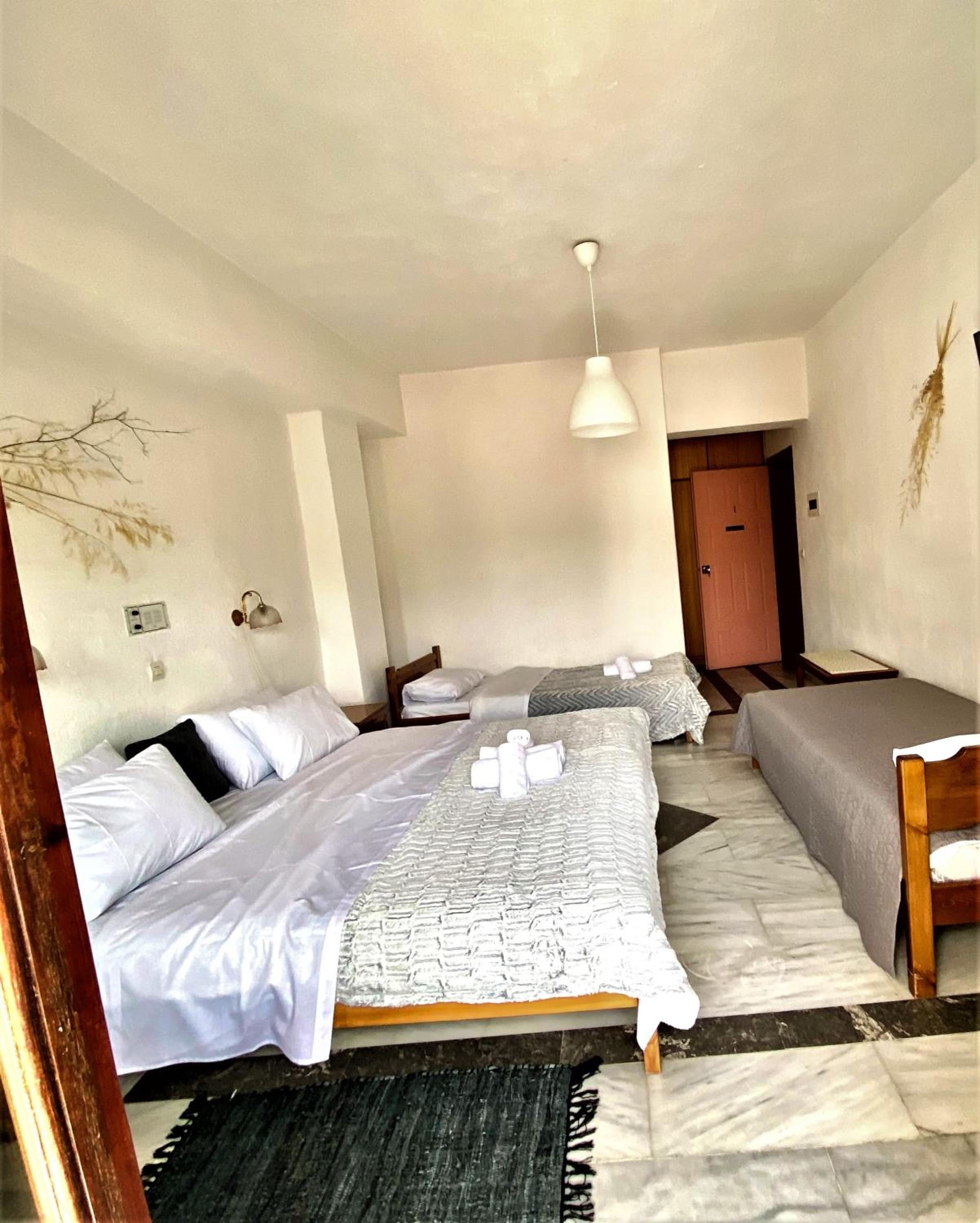 Quadruple Room with Balcony photo 1