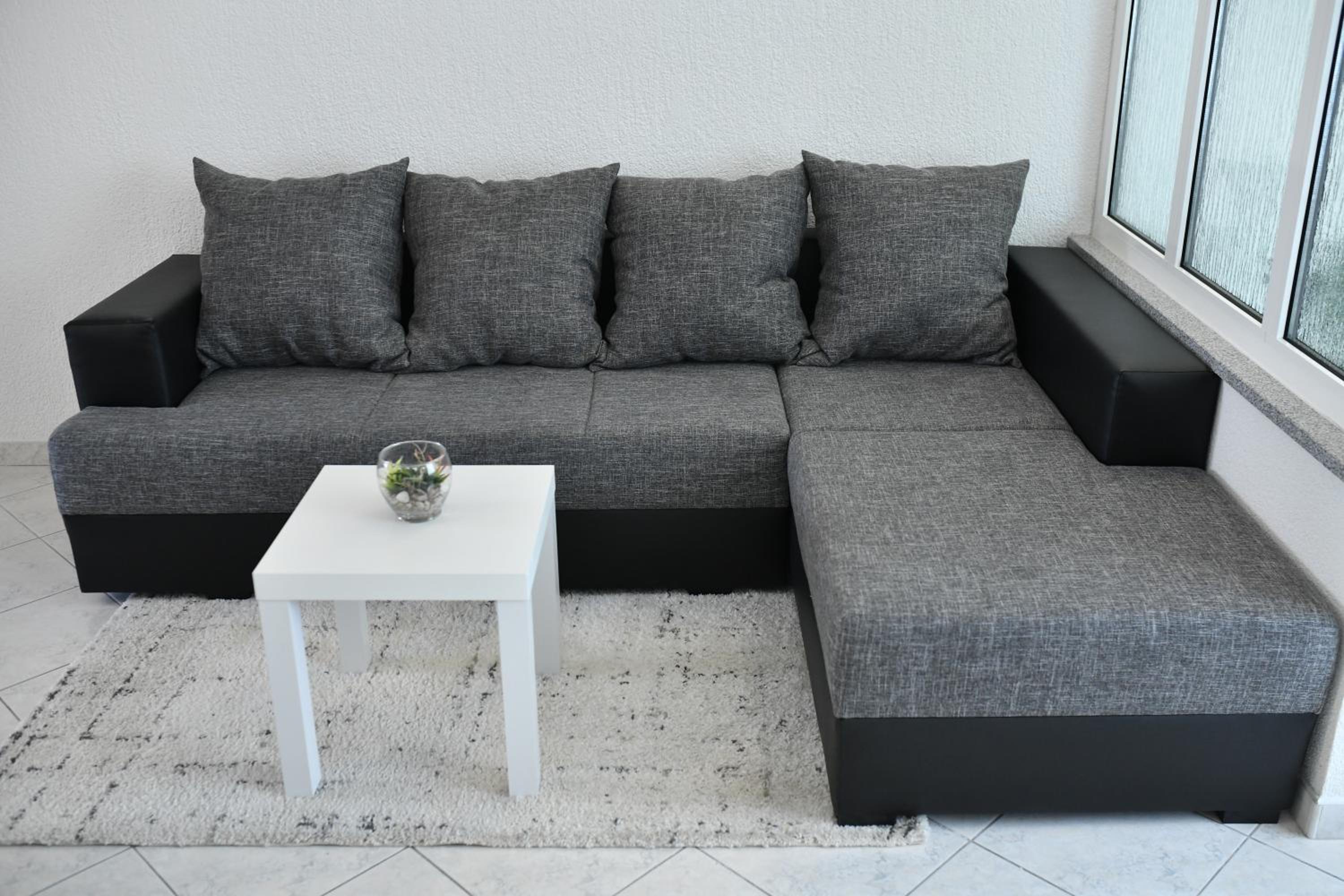 Two-Bedroom Apartment - Photo 33