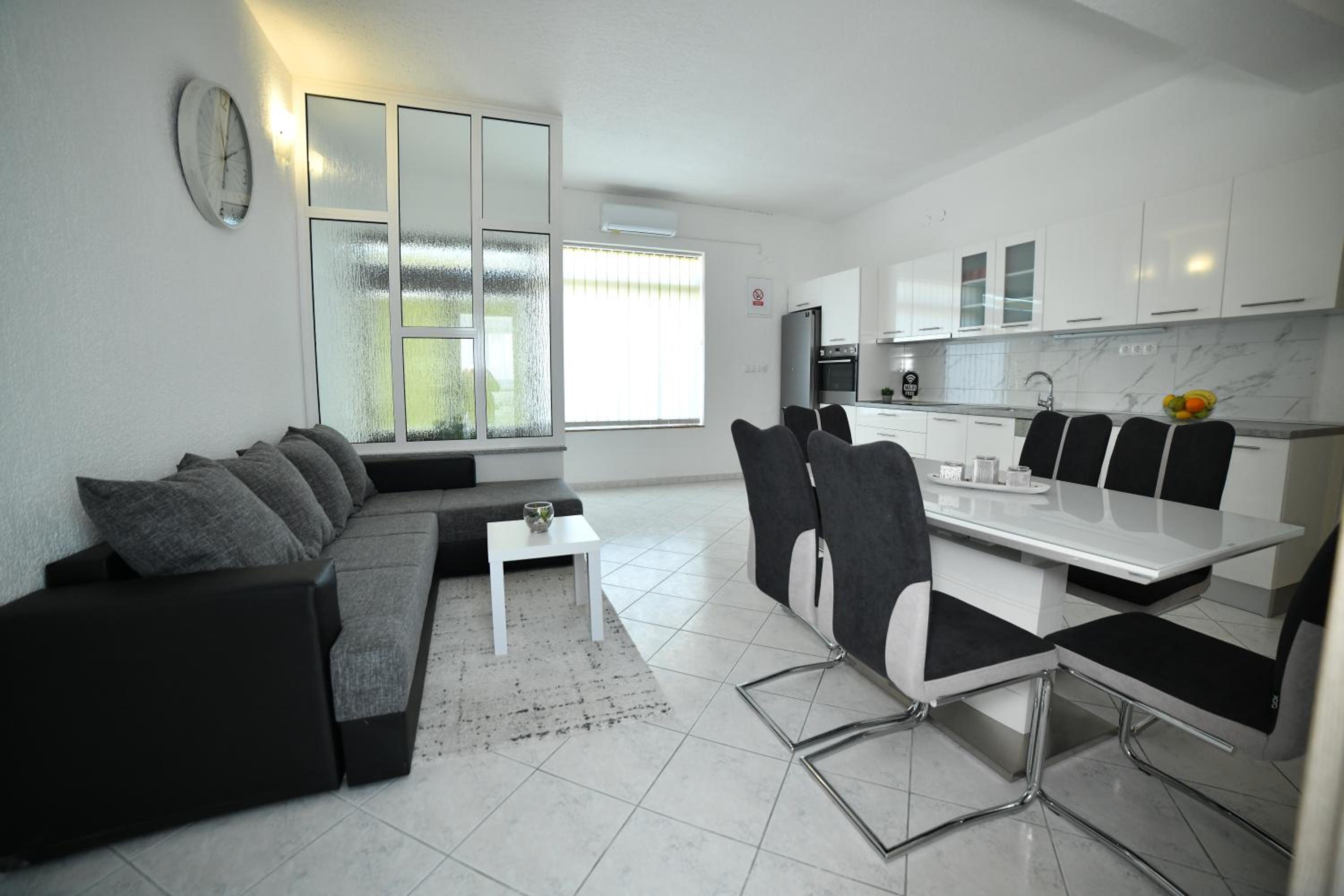 Two-Bedroom Apartment - Photo 34