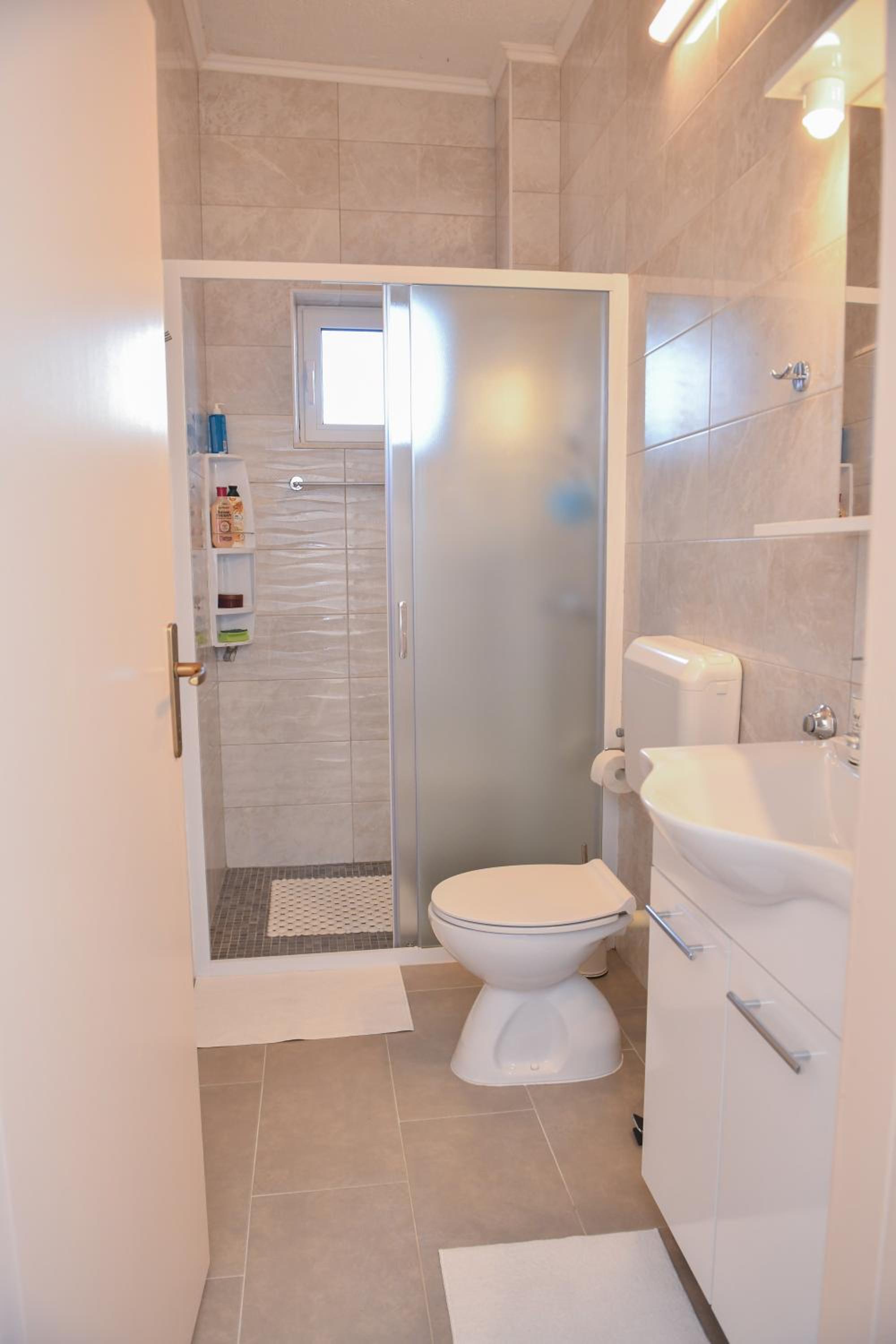 Two-Bedroom Apartment - Photo 7