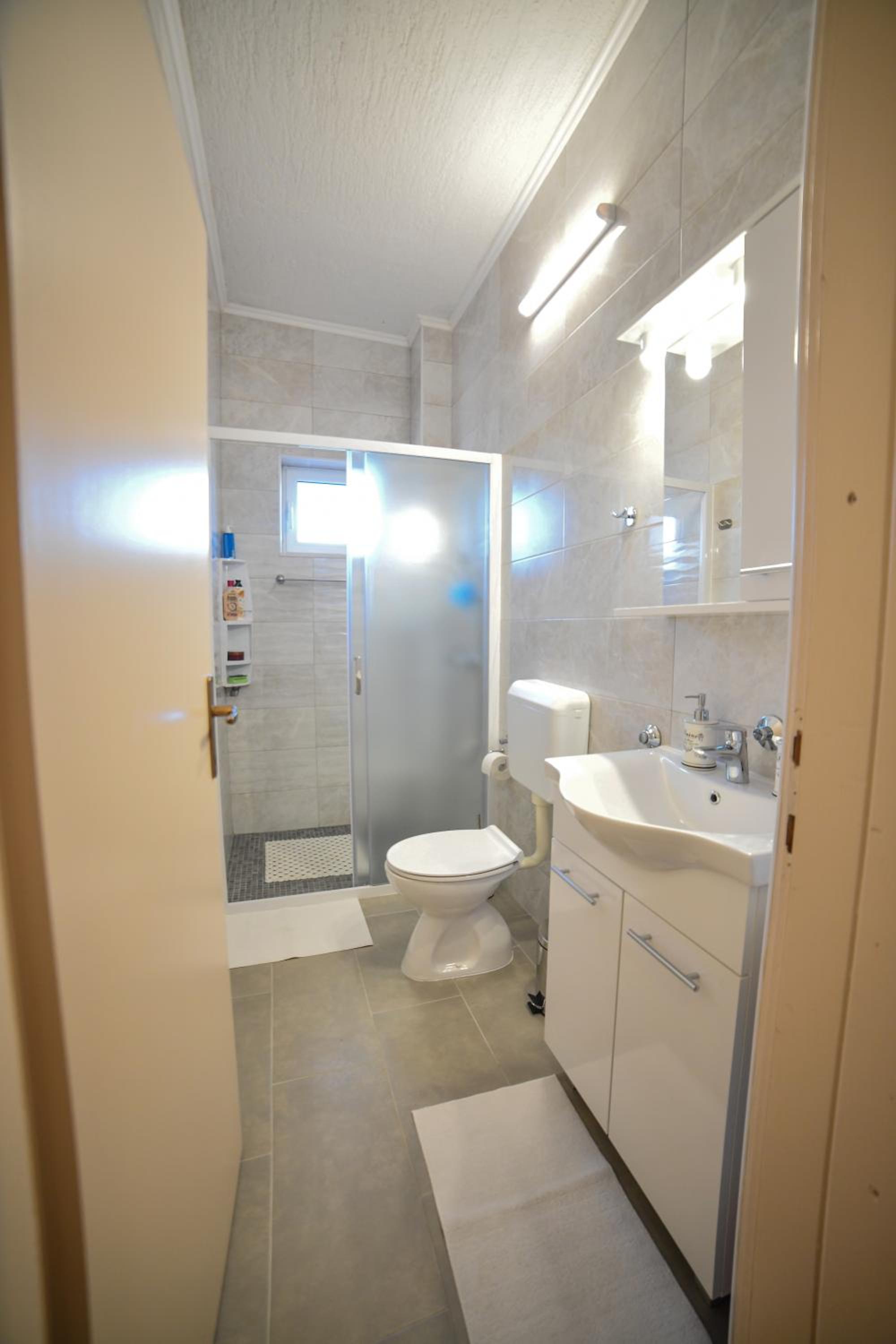 Two-Bedroom Apartment - Photo 21