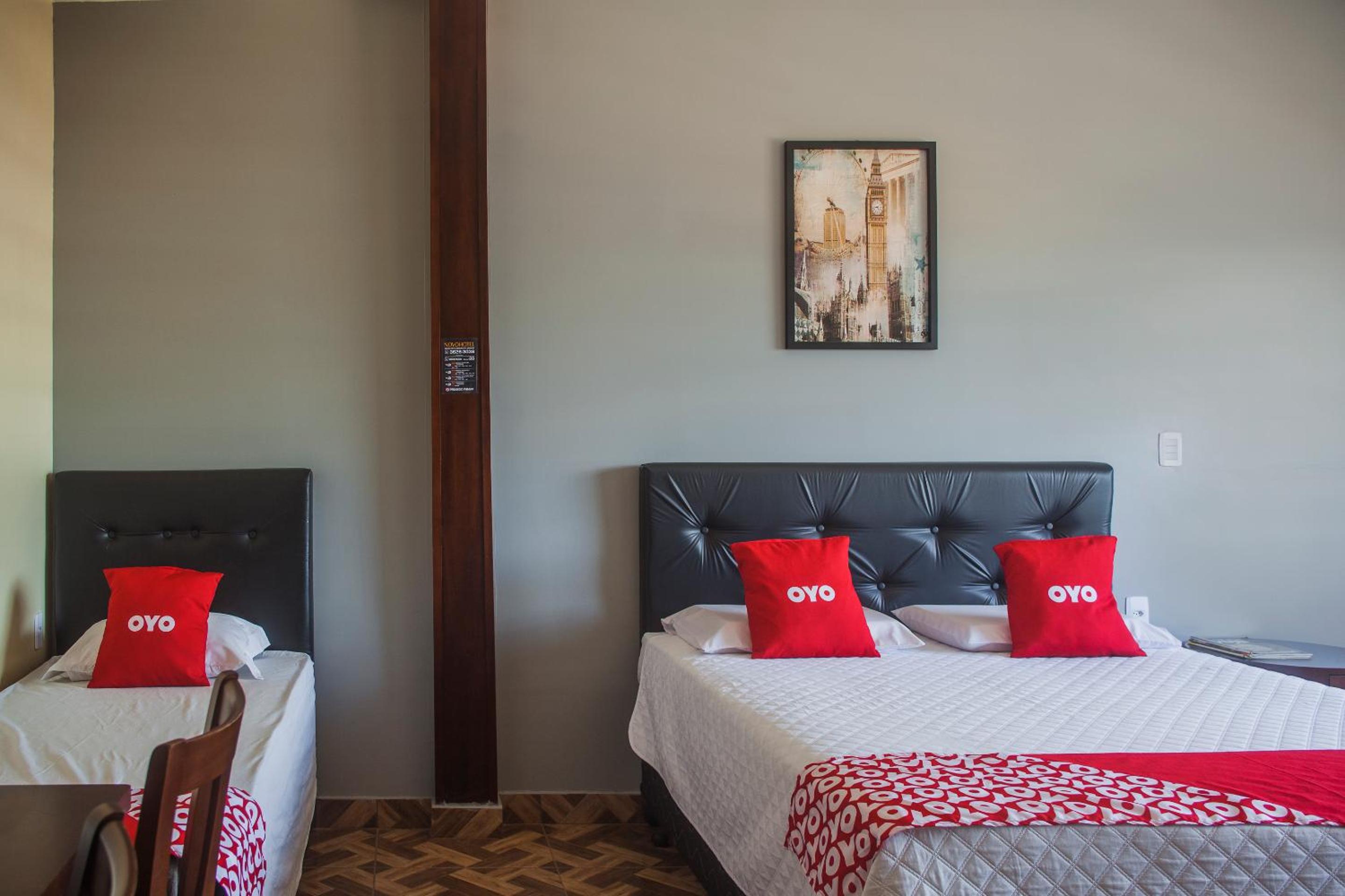 Quadruple Room (1 Double bed + 2 Single beds) photo 3