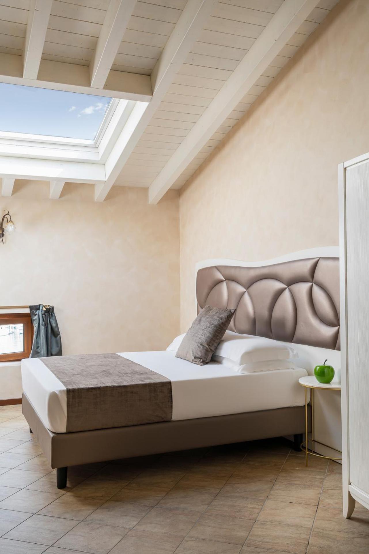 Quadruple Room - Attic photo 2