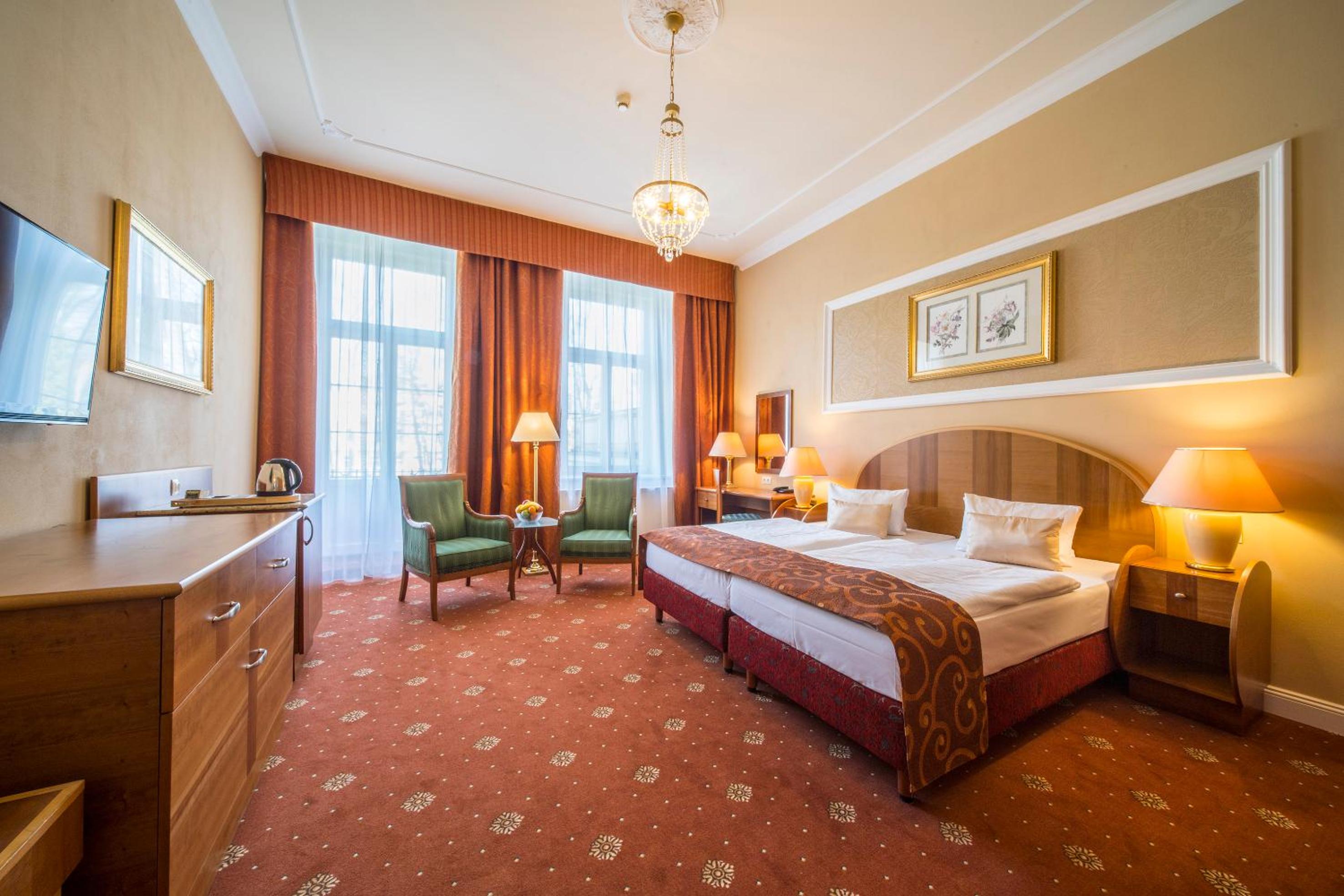 Deluxe Double or Twin Room with Balcony