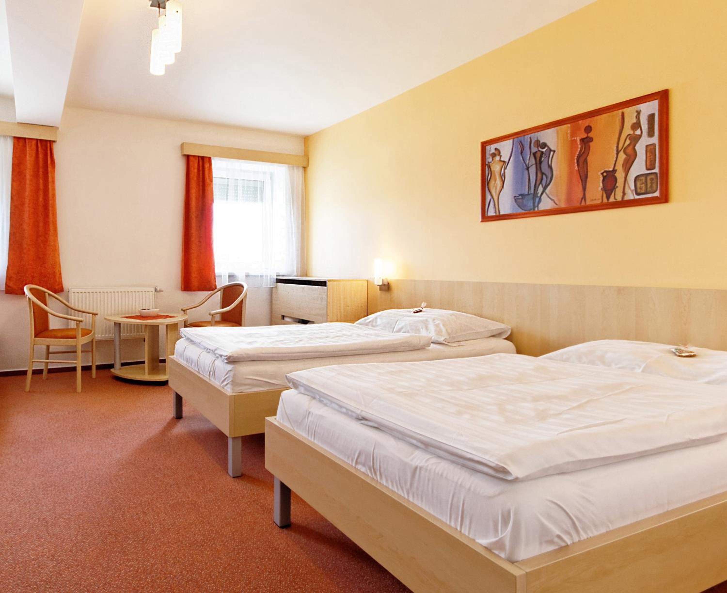 Double or Twin Room - Photo 1