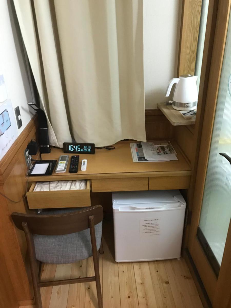 Compact Single Room - Non-Smoking photo 2