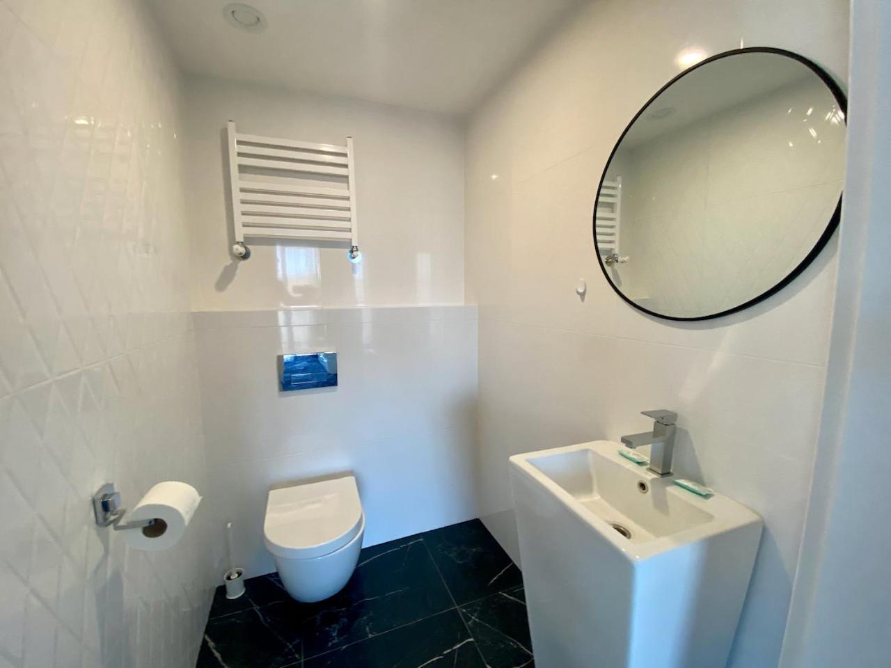 Superior Suite - Photo 6