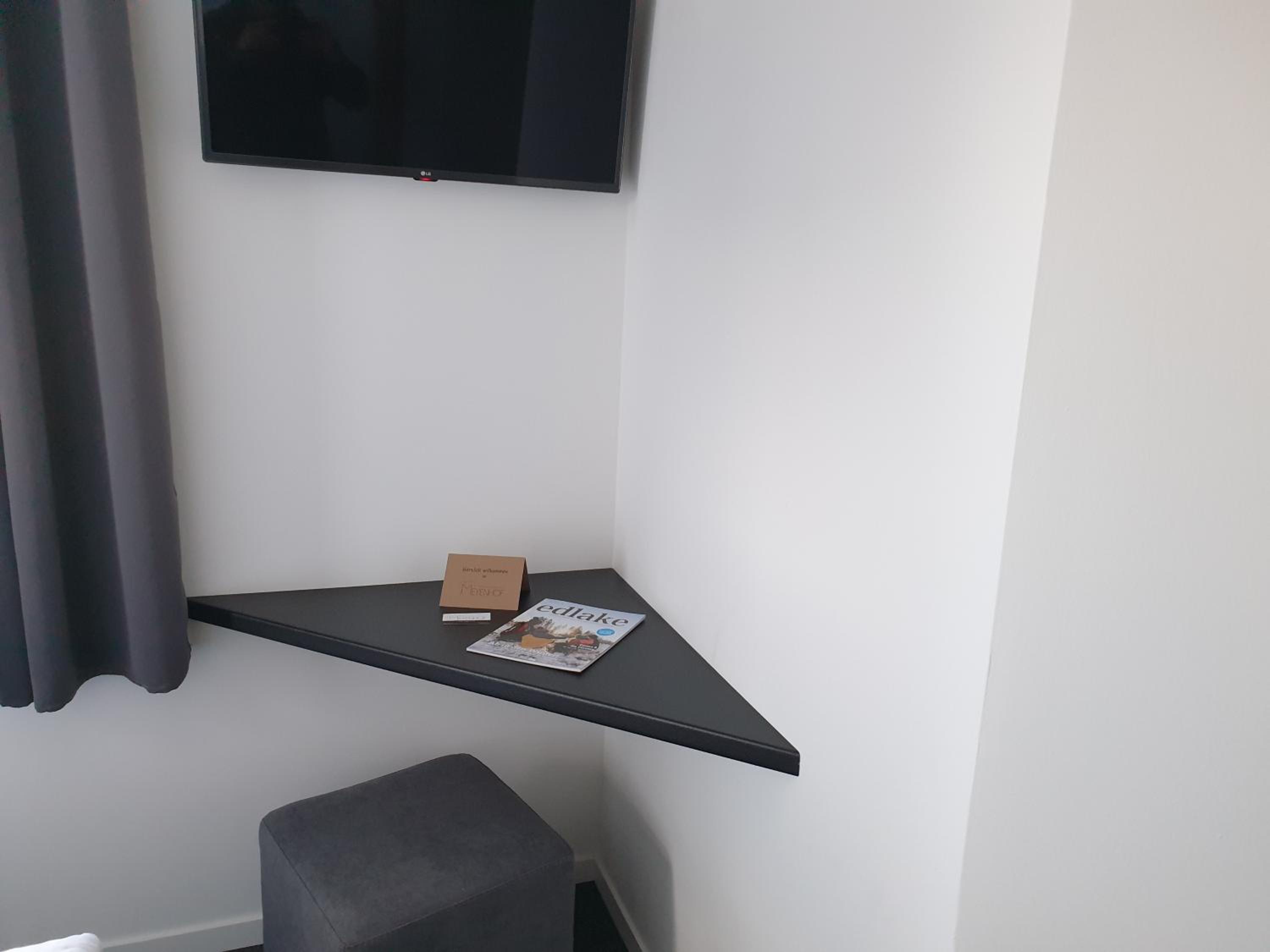 Double Room - Photo 8