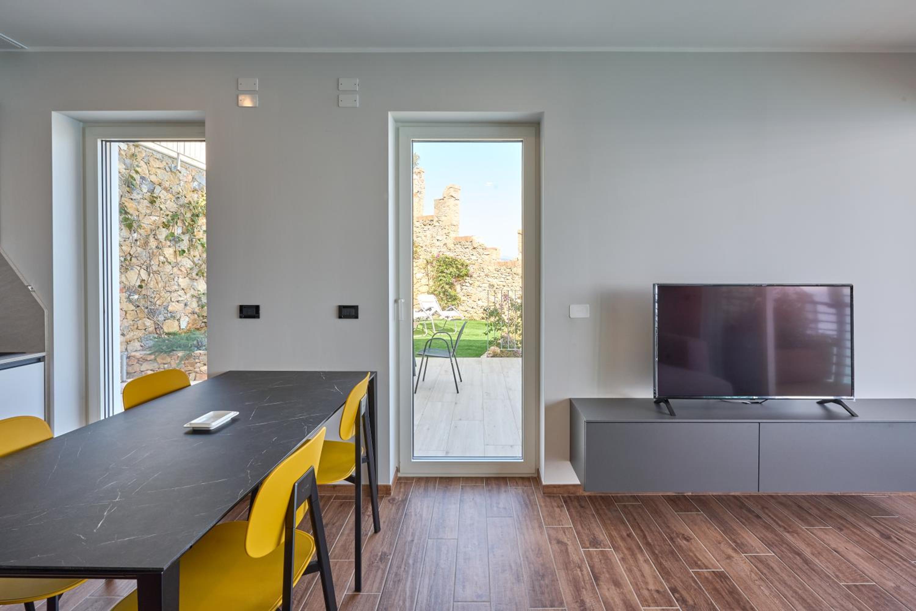 Superior Apartment photo 2