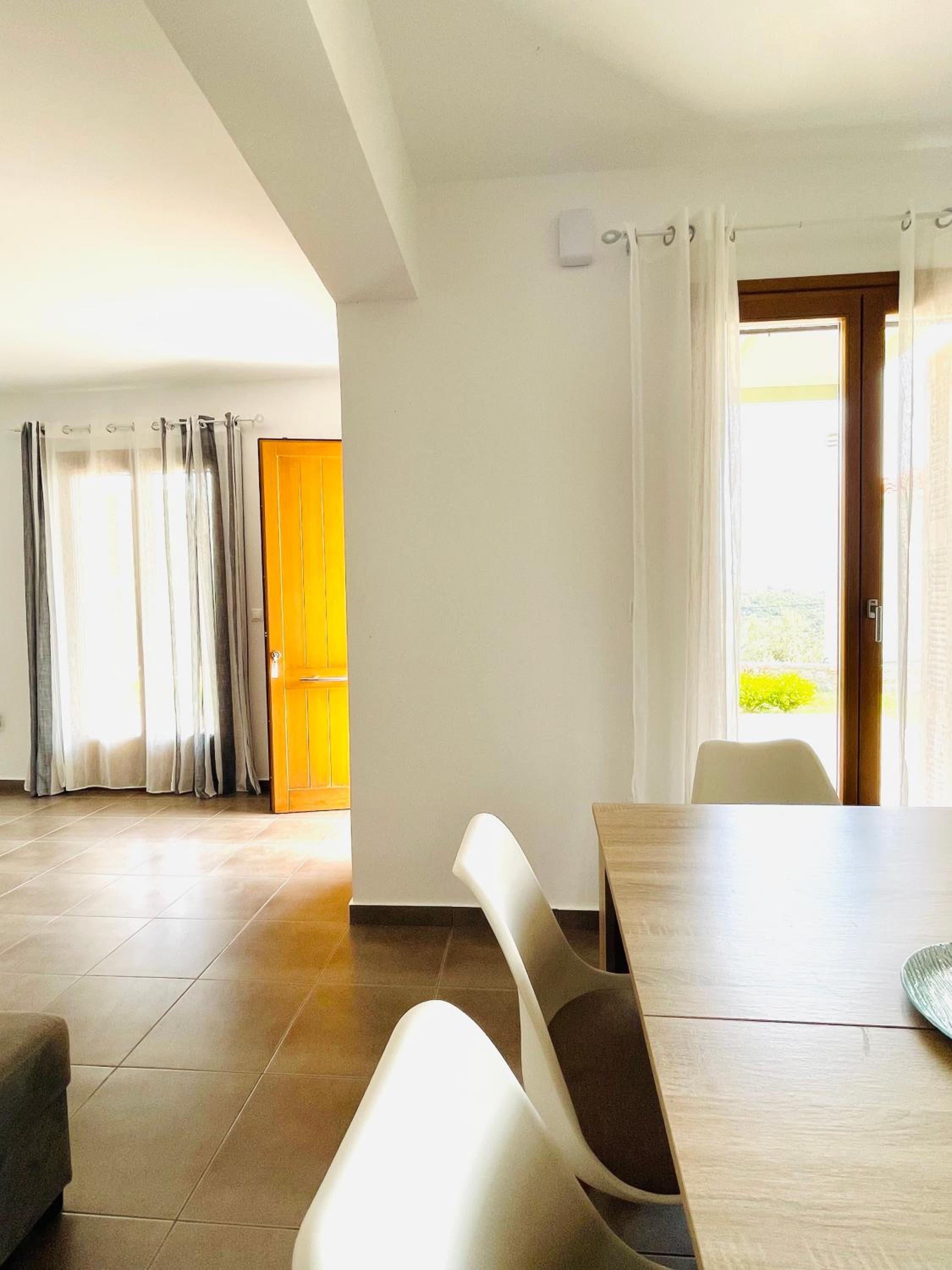 Villa photo 2