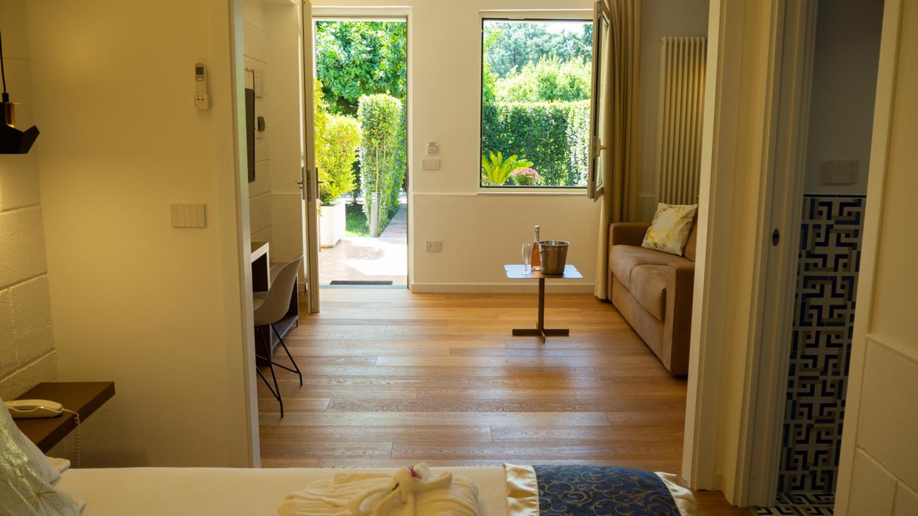 Superior Double Room With Garden photo 1