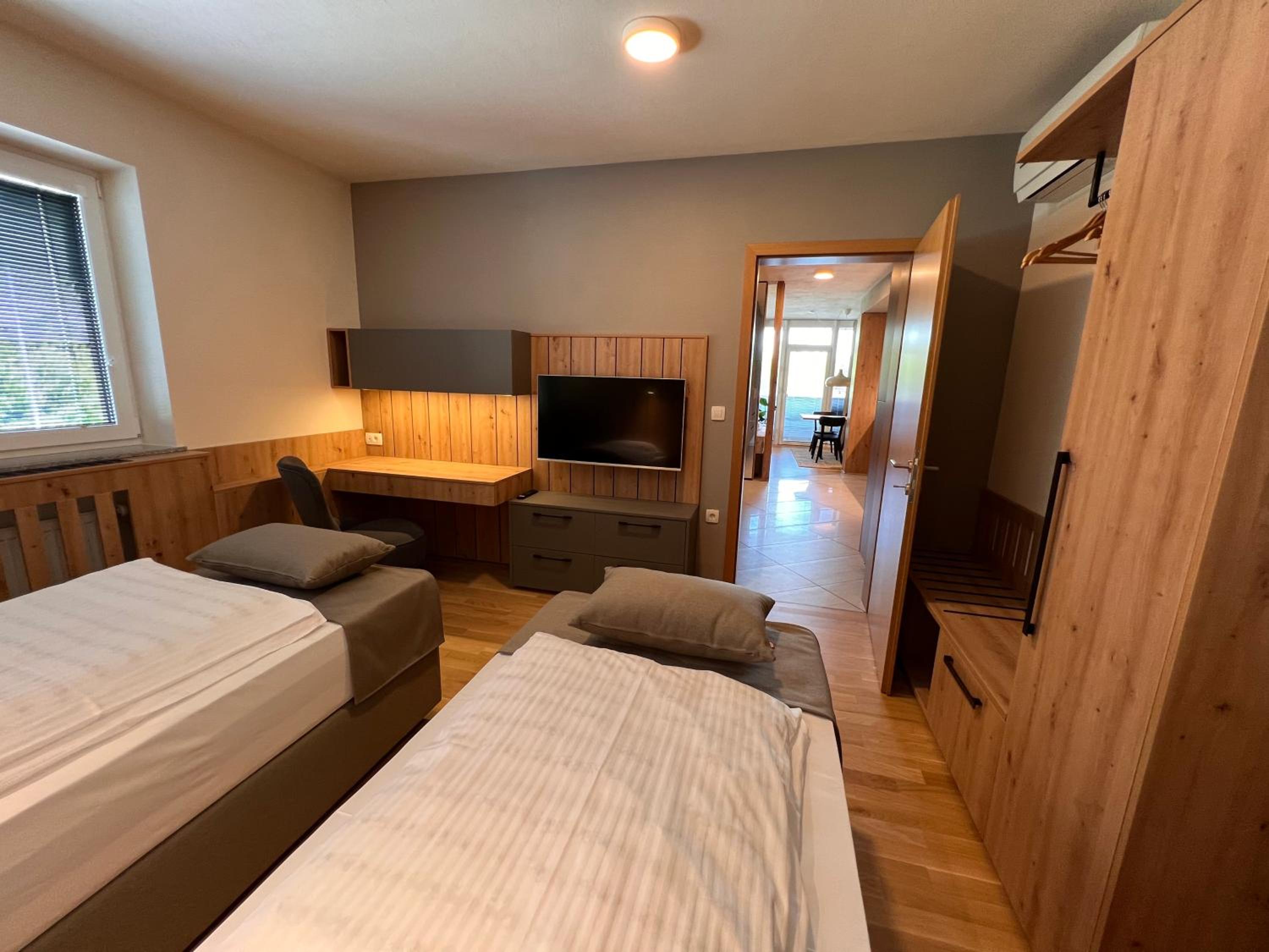 Deluxe Apartment - Photo 3
