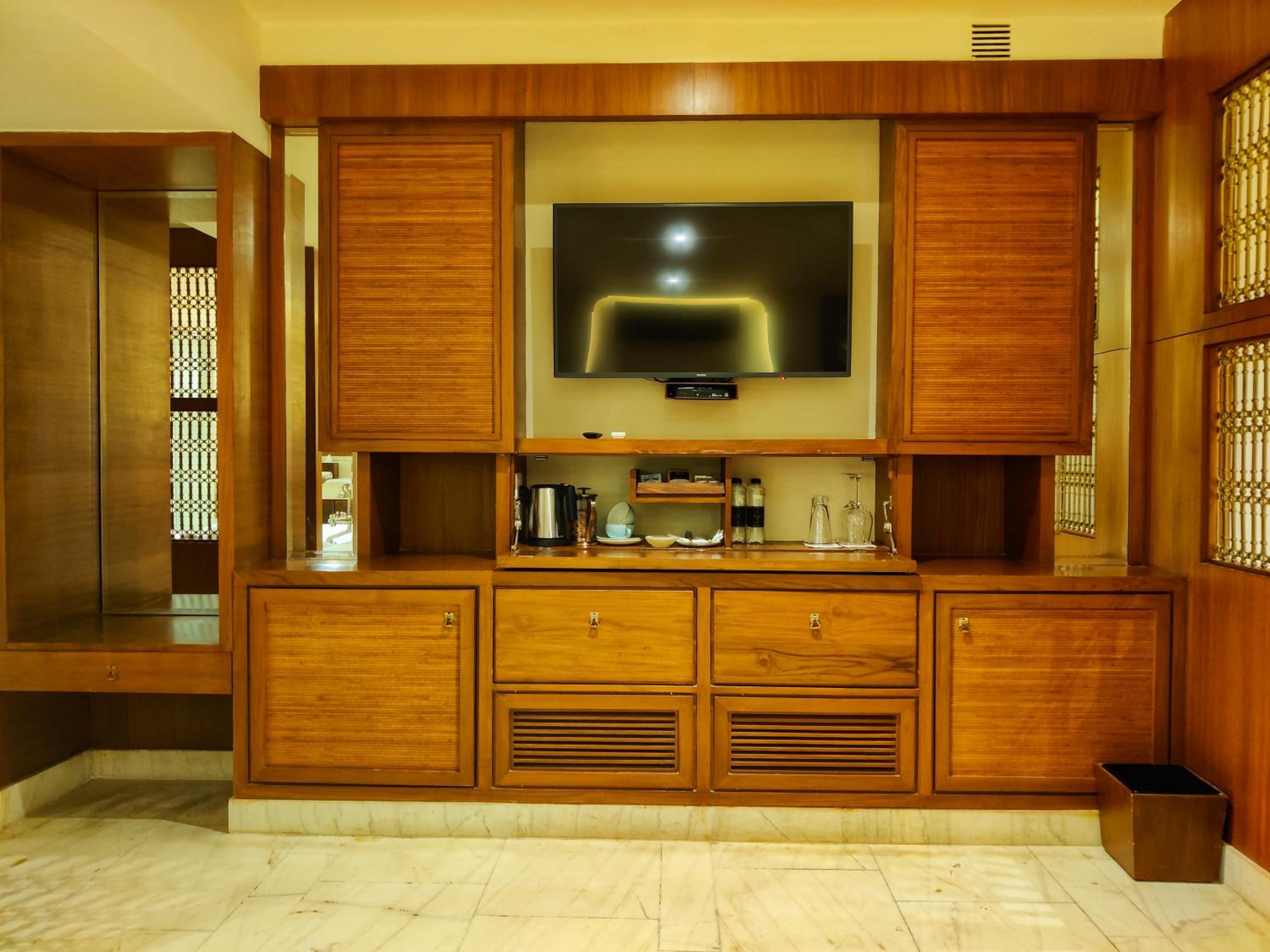 Royal Twin Suite