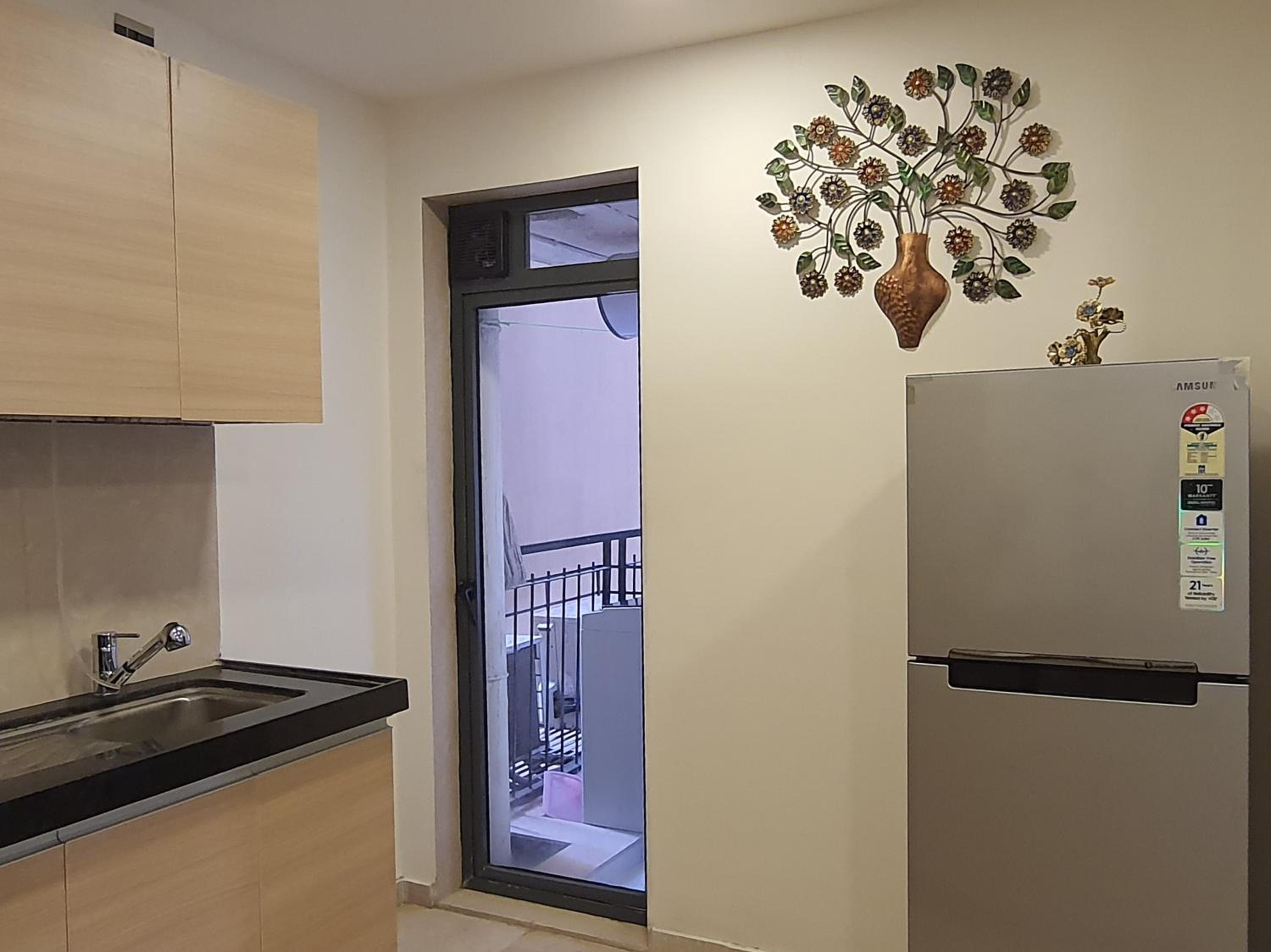 One-Bedroom Apartment - Photo 7