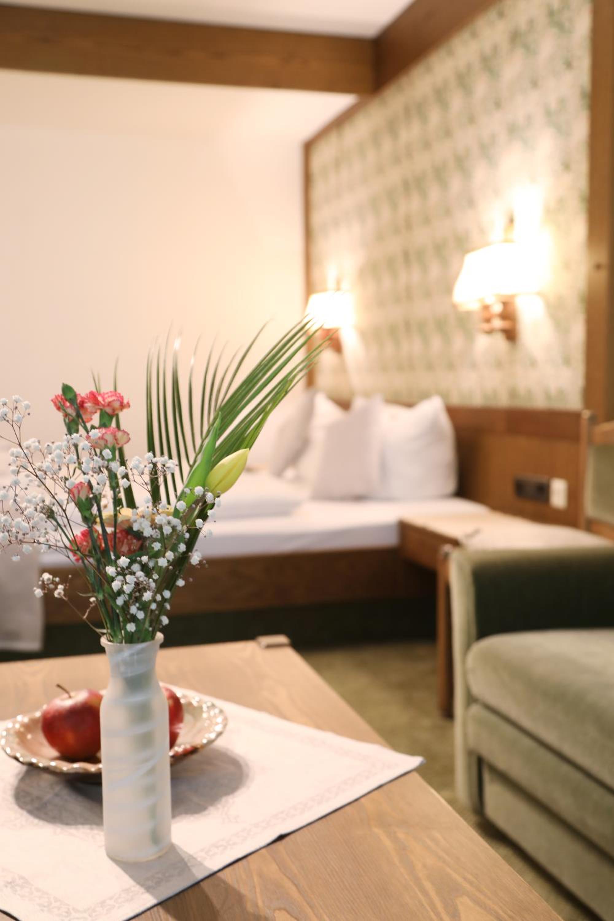Junior Suite with Balcony - Photo 1