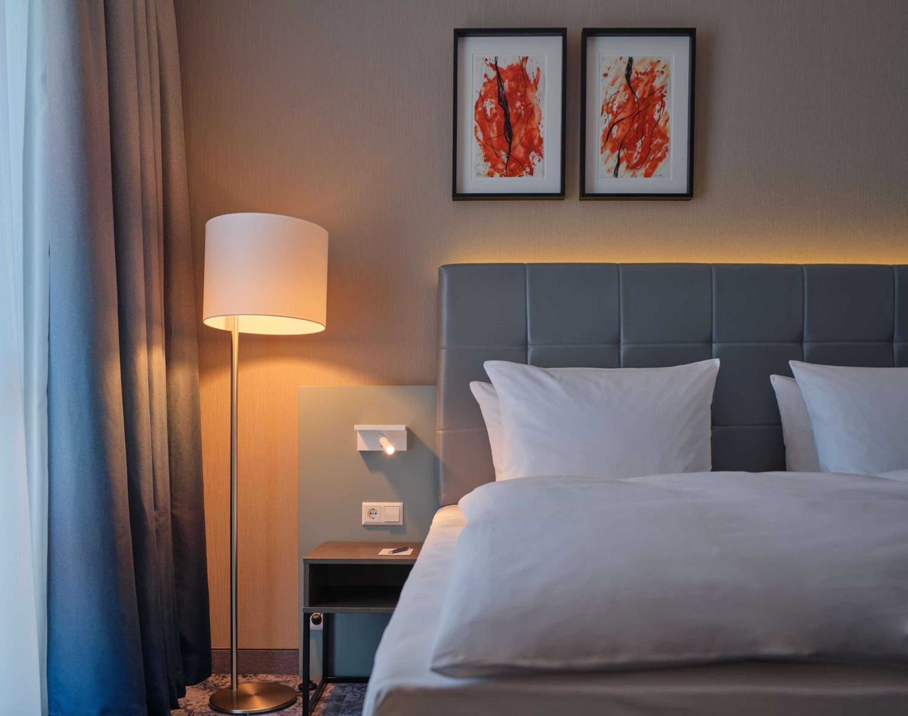 Standard Room with Double Bed photo 3