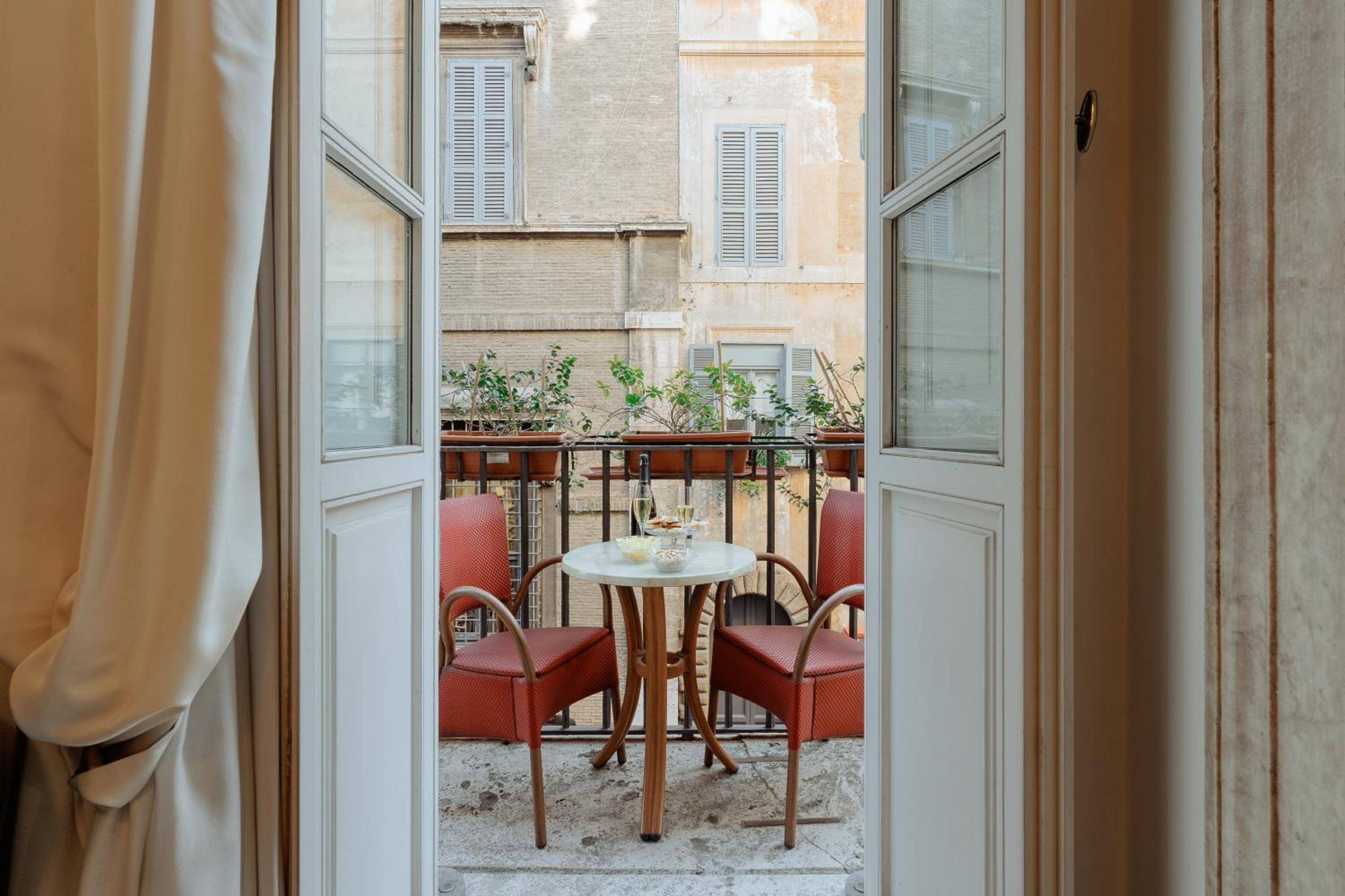 Suite with Balcony photo 3