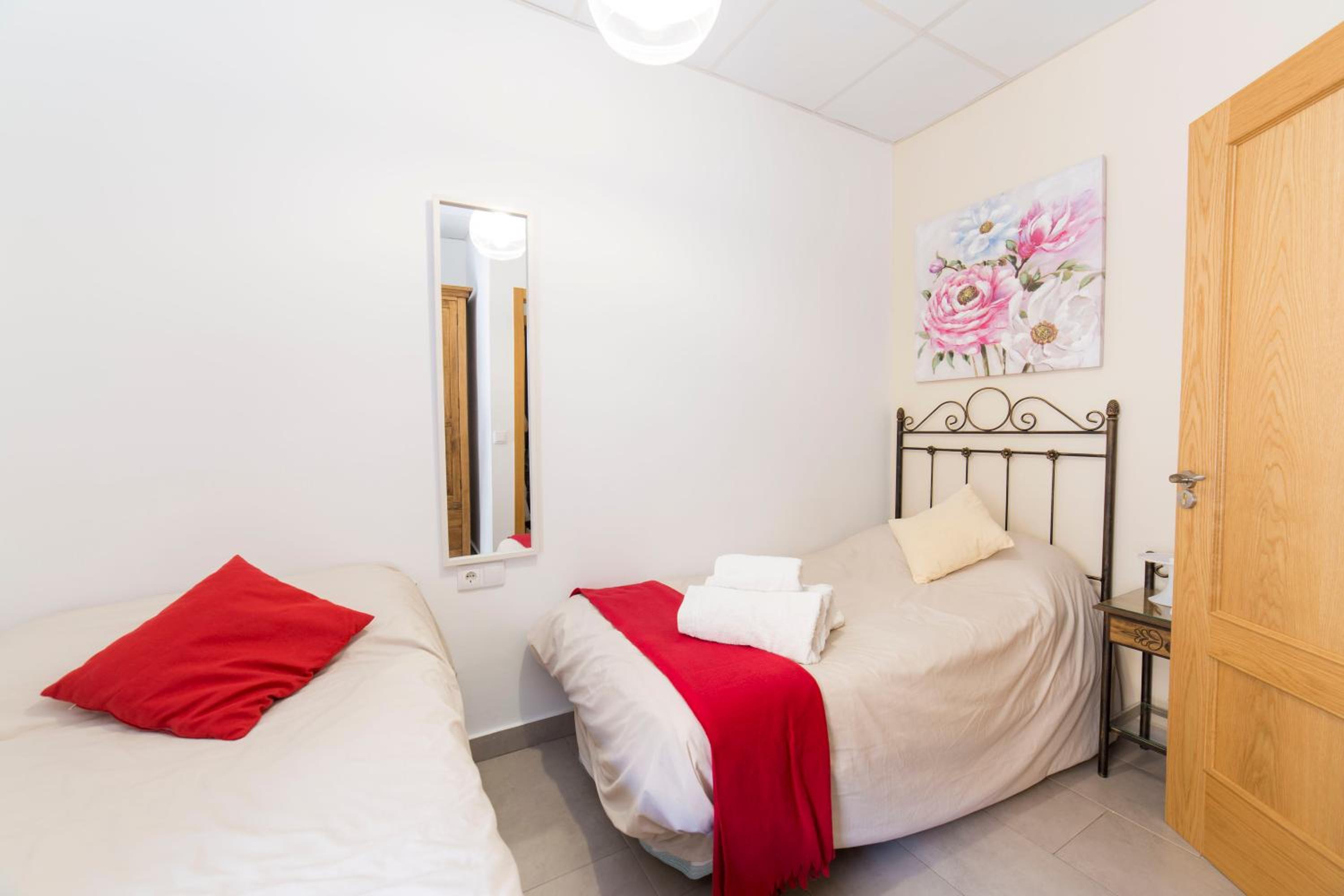 Two bedrooms Apartment with Balcony  - Photo 16