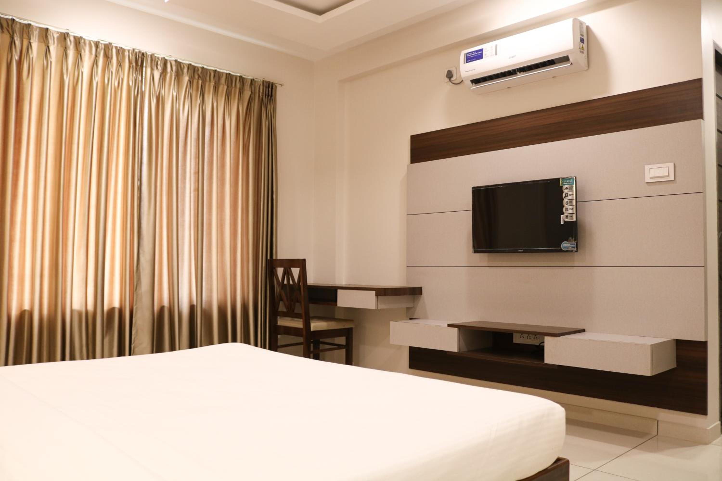 Deluxe Double Room - Photo 4