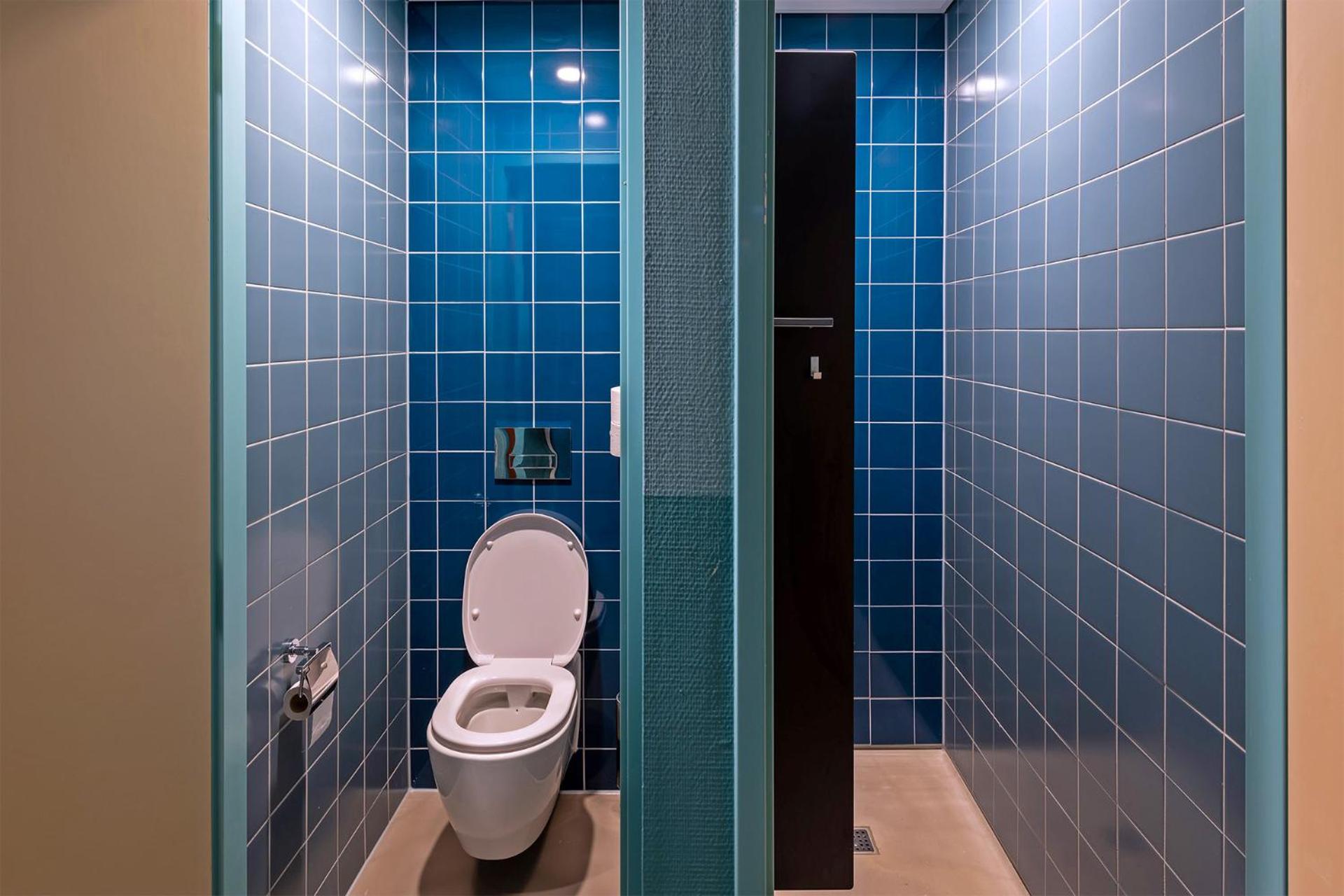 Quadruple Family Room with Private Bathroom and Shower - Photo 6