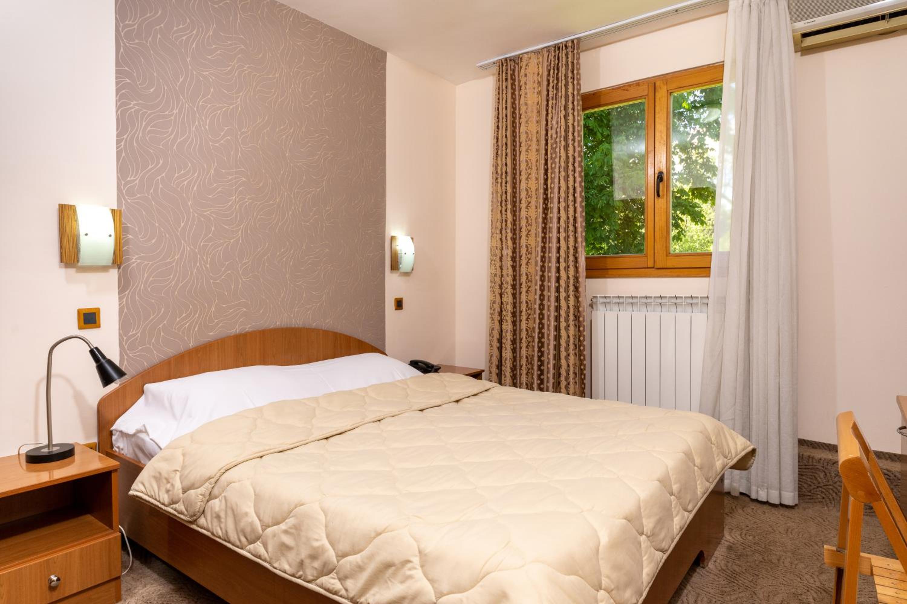 Standard Double Room photo 1