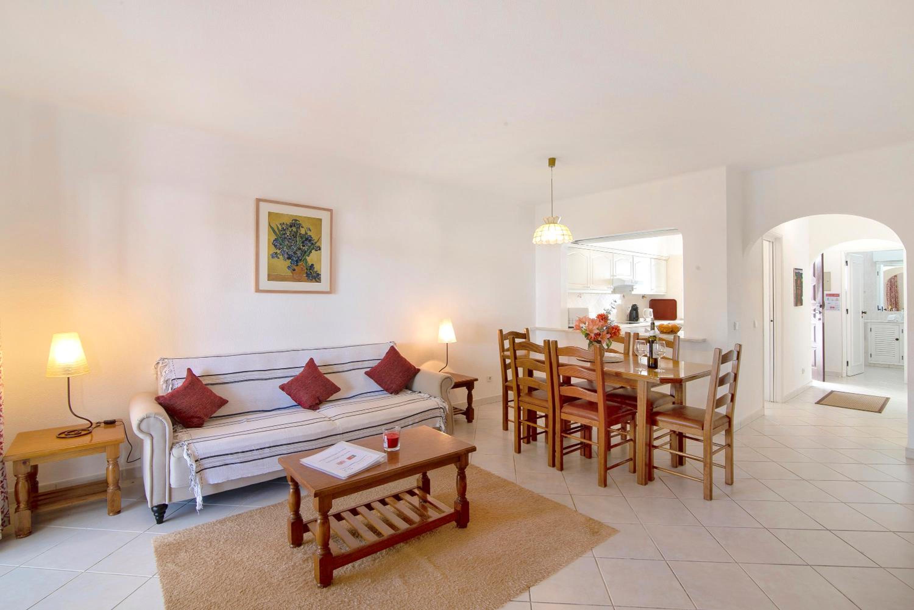 Two-Bedroom Superior Apartment - Garden View