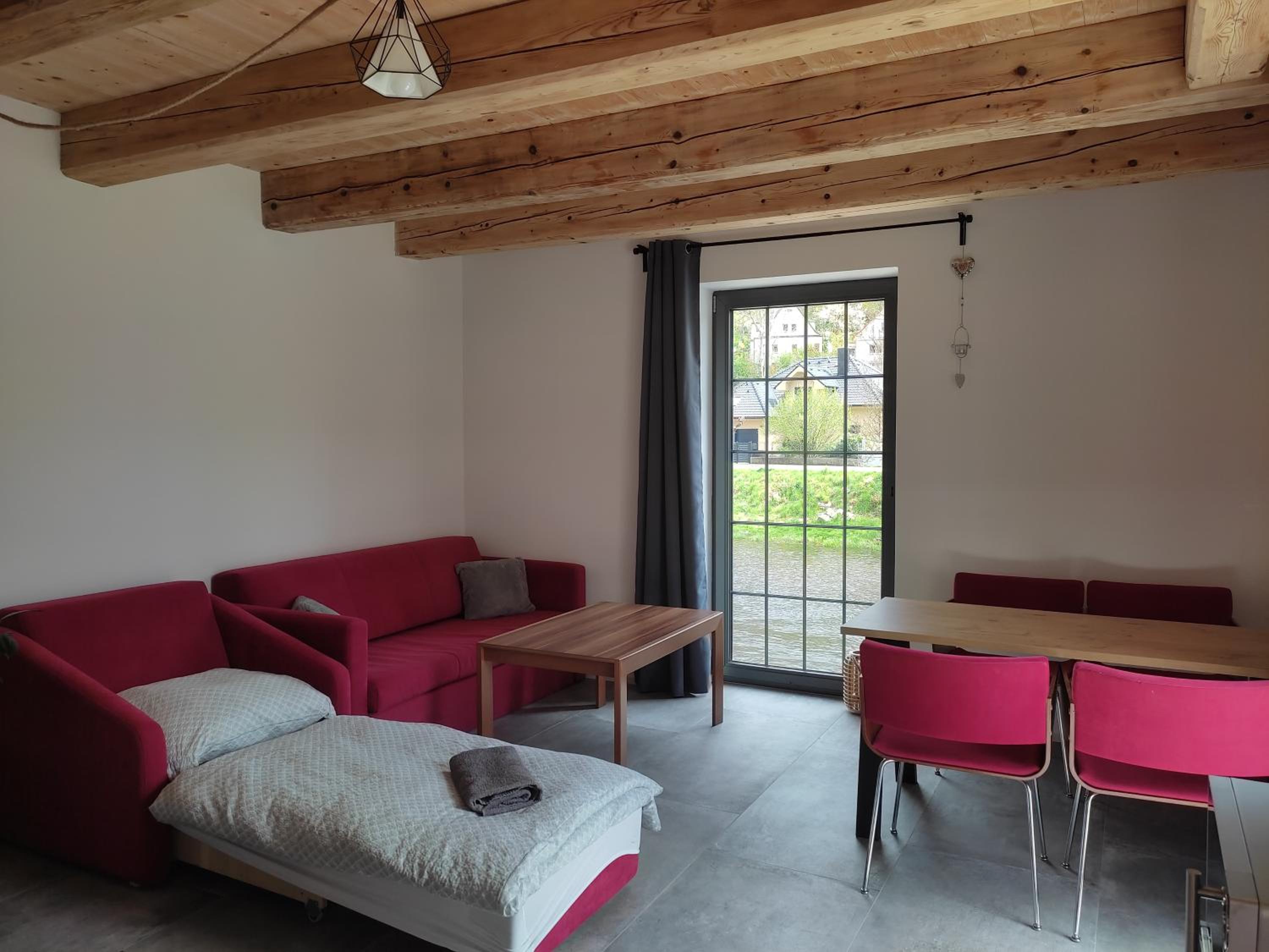 One-Bedroom Apartment with Terrace photo 1