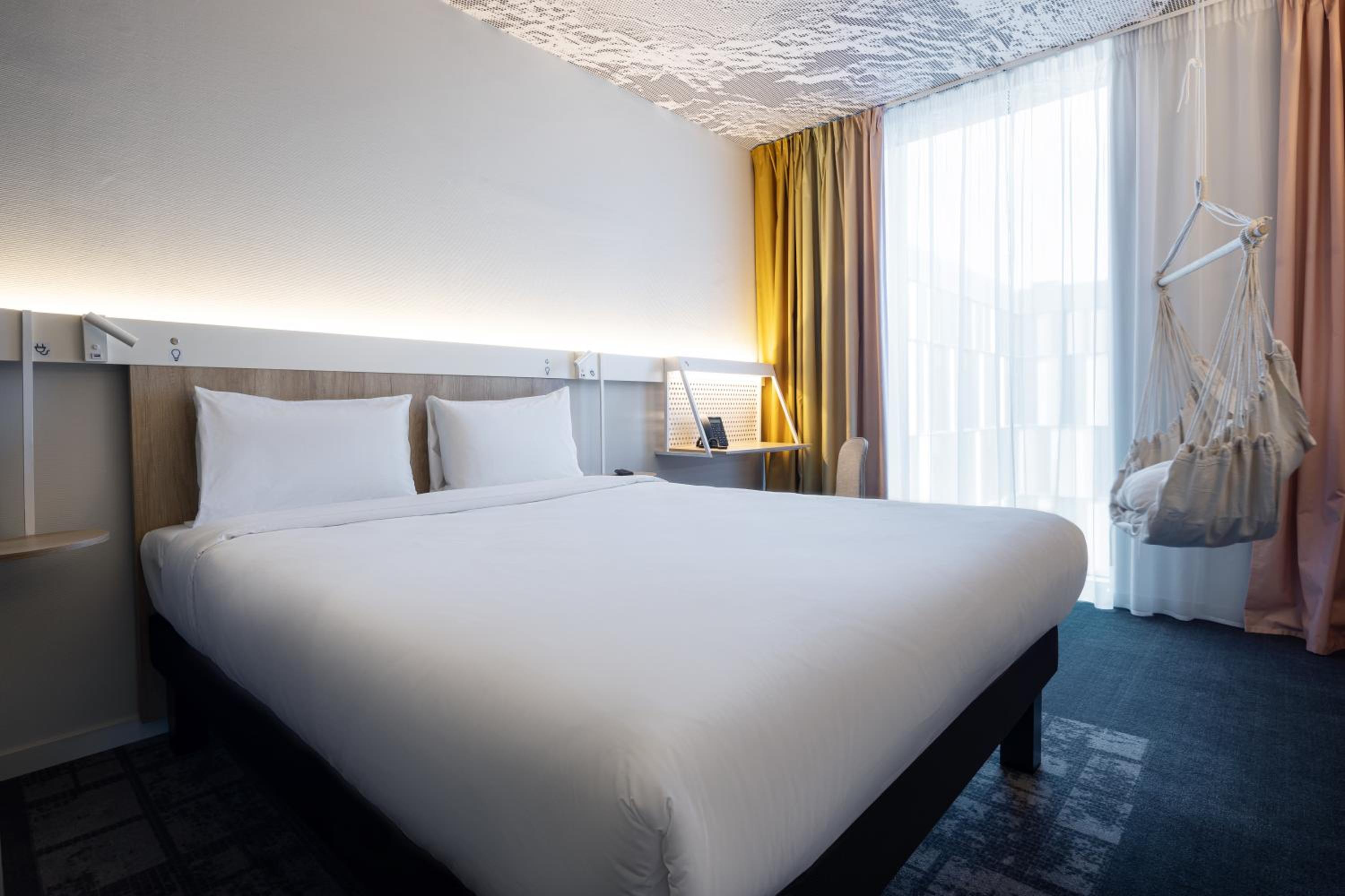 Standard Double Room - Photo 4