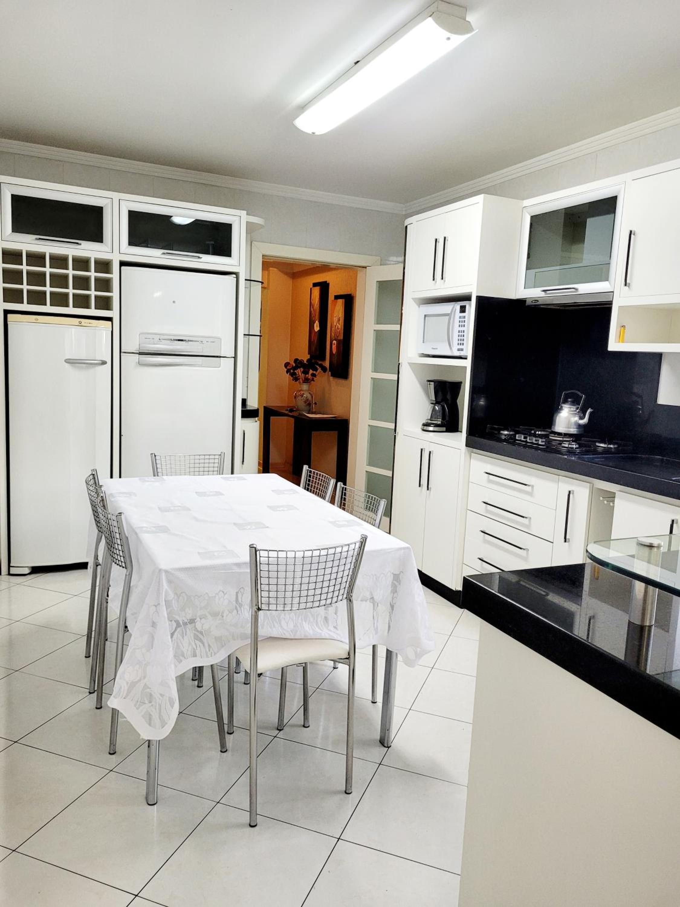 Apartment photo 3