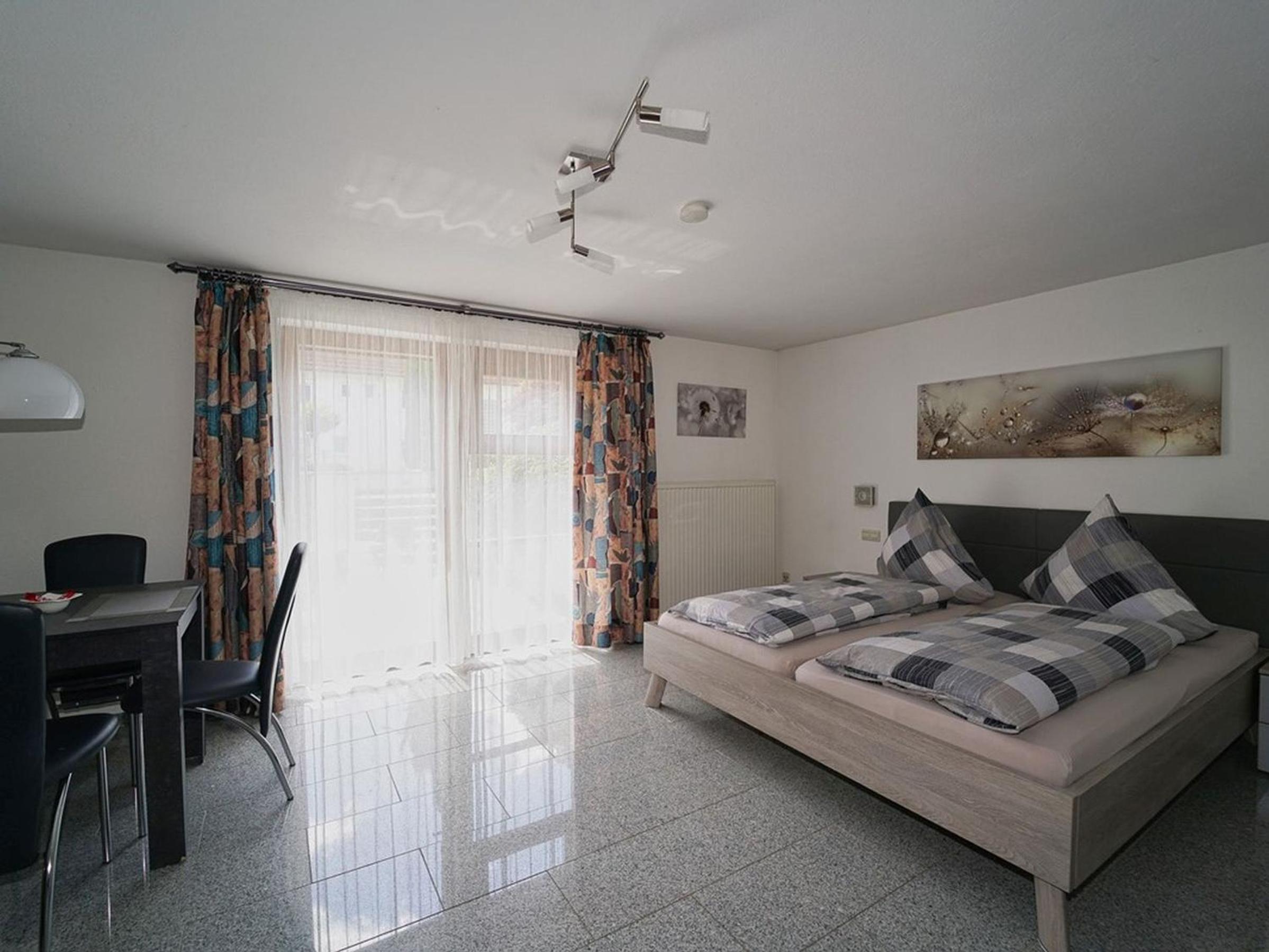 One-Bedroom Apartment with Garden View photo 1