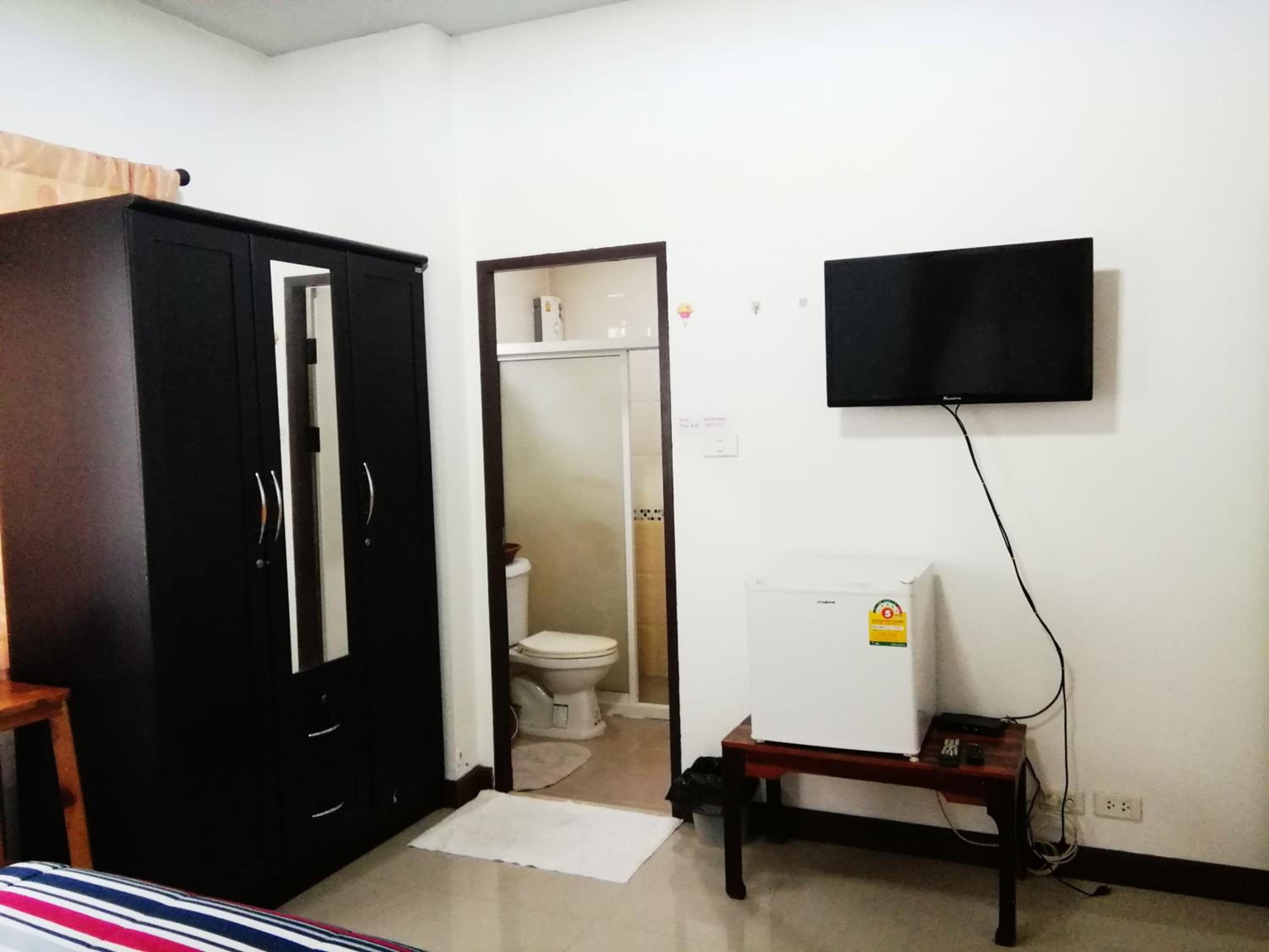 Deluxe King Room photo 3