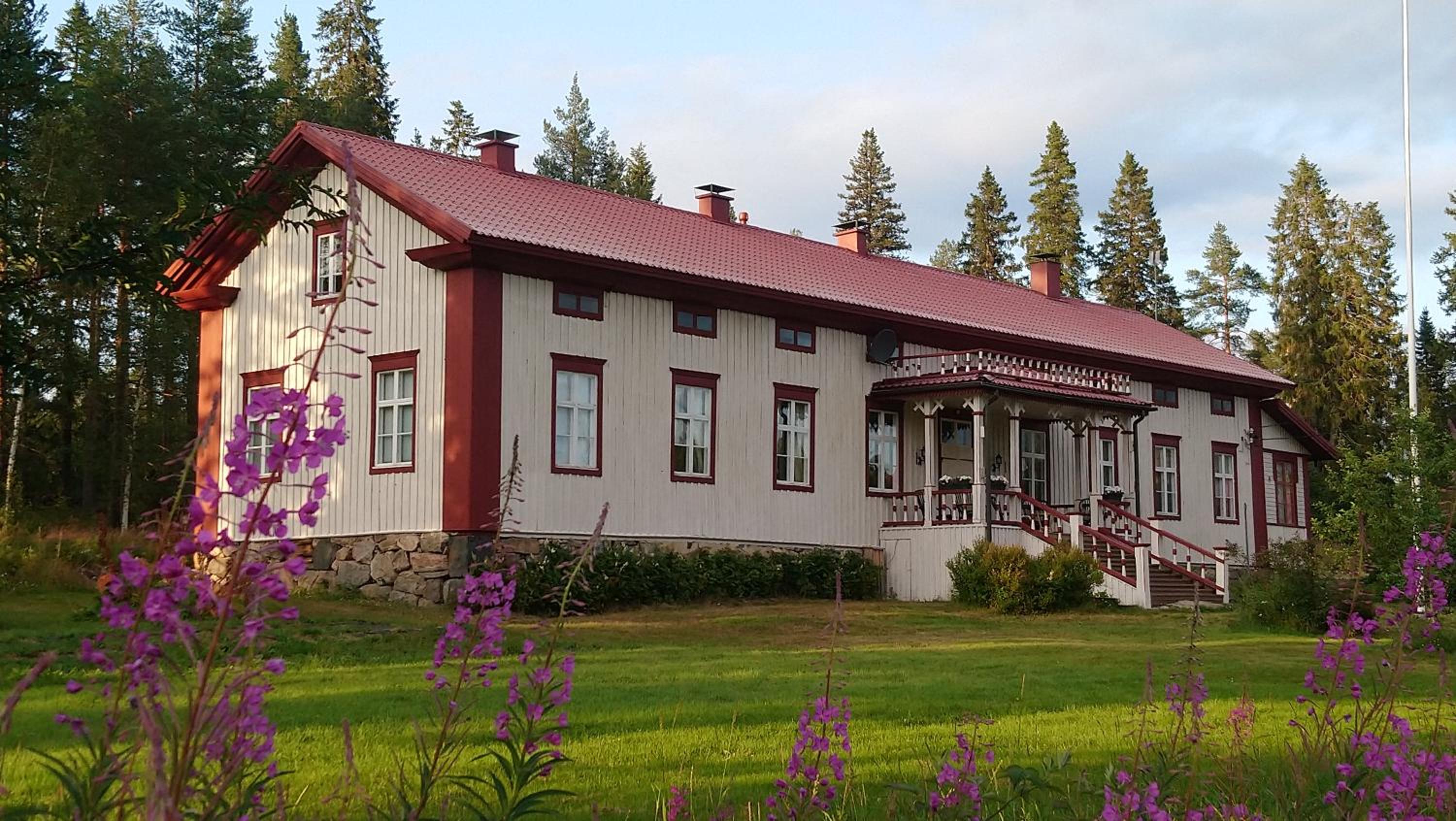Villa photo 3