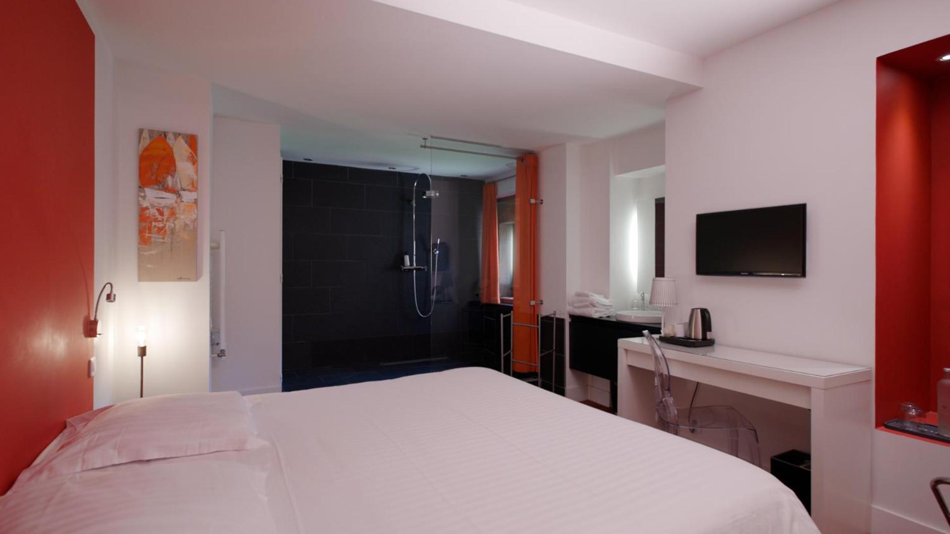 Standard Double or Twin Room - Photo 1