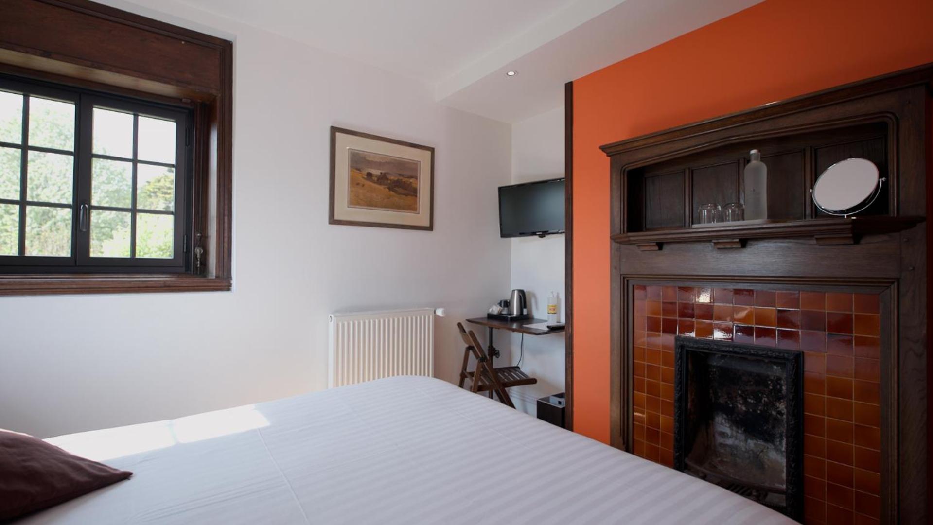 Standard Double or Twin Room - Photo 5
