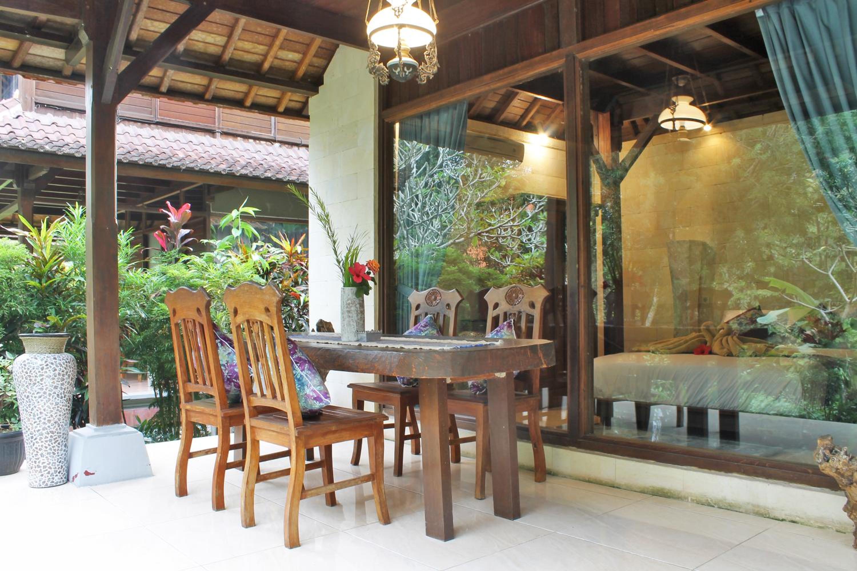 Family Room - Photo 14